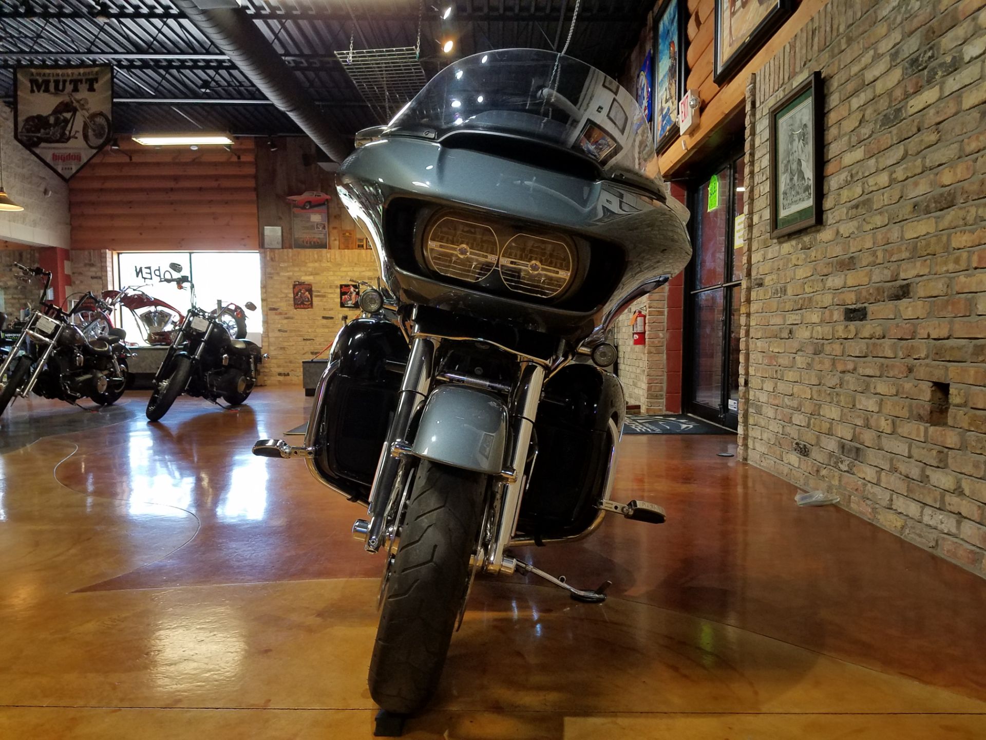 2016 Harley-Davidson CVO™ Road Glide™ Ultra in Big Bend, Wisconsin - Photo 24