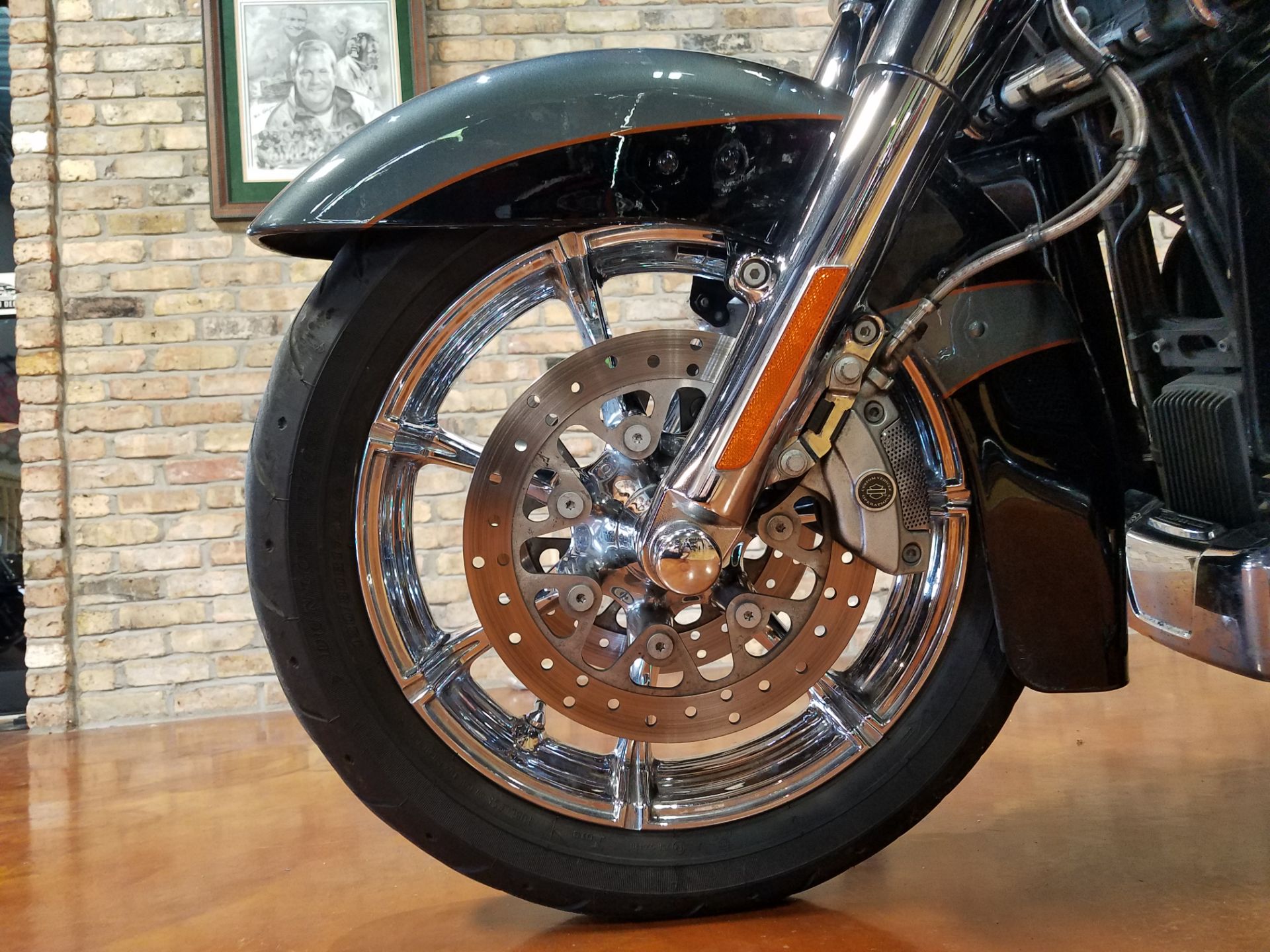 2016 Harley-Davidson CVO™ Road Glide™ Ultra in Big Bend, Wisconsin - Photo 42
