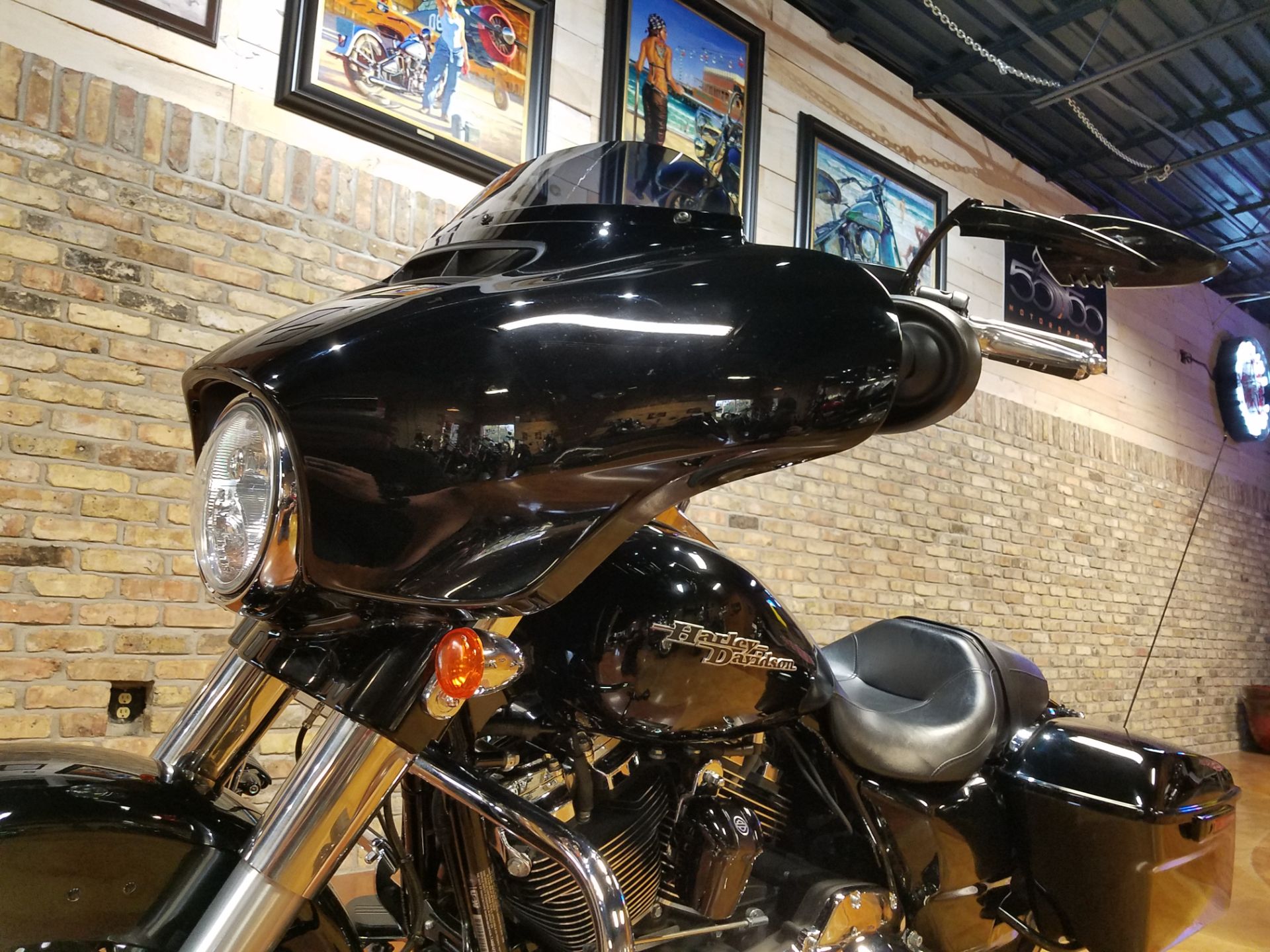 2017 Harley-Davidson Street Glide® Special in Big Bend, Wisconsin - Photo 31