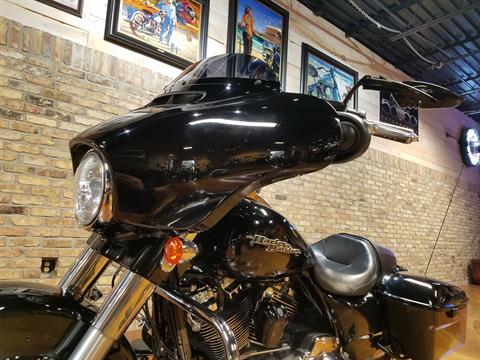 2017 Harley-Davidson Street Glide® Special in Big Bend, Wisconsin - Photo 31
