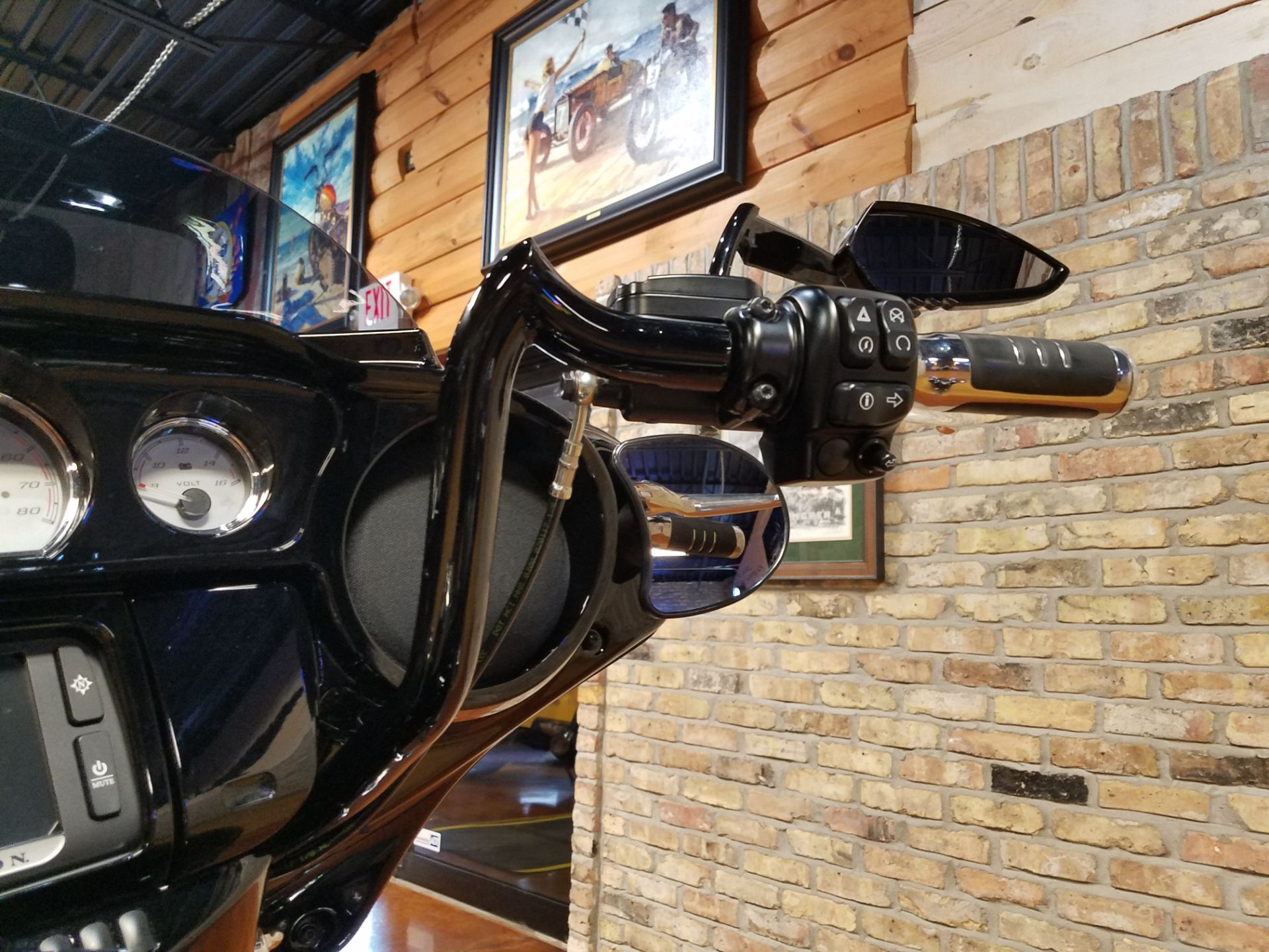2017 Harley-Davidson Street Glide® Special in Big Bend, Wisconsin - Photo 48