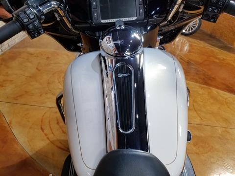 2015 Harley-Davidson Street Glide® Special in Big Bend, Wisconsin - Photo 26