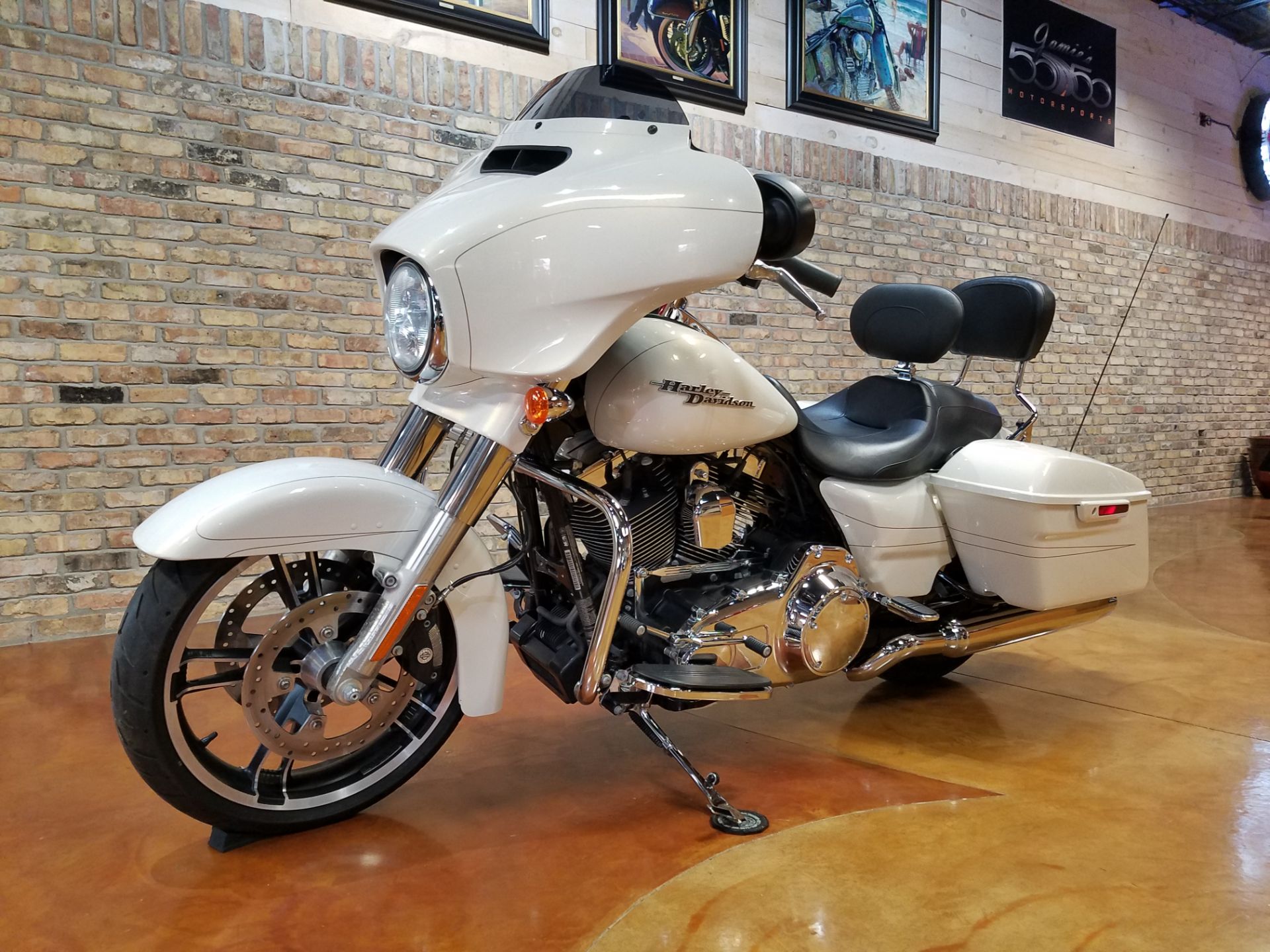 2015 Harley-Davidson Street Glide® Special in Big Bend, Wisconsin - Photo 30