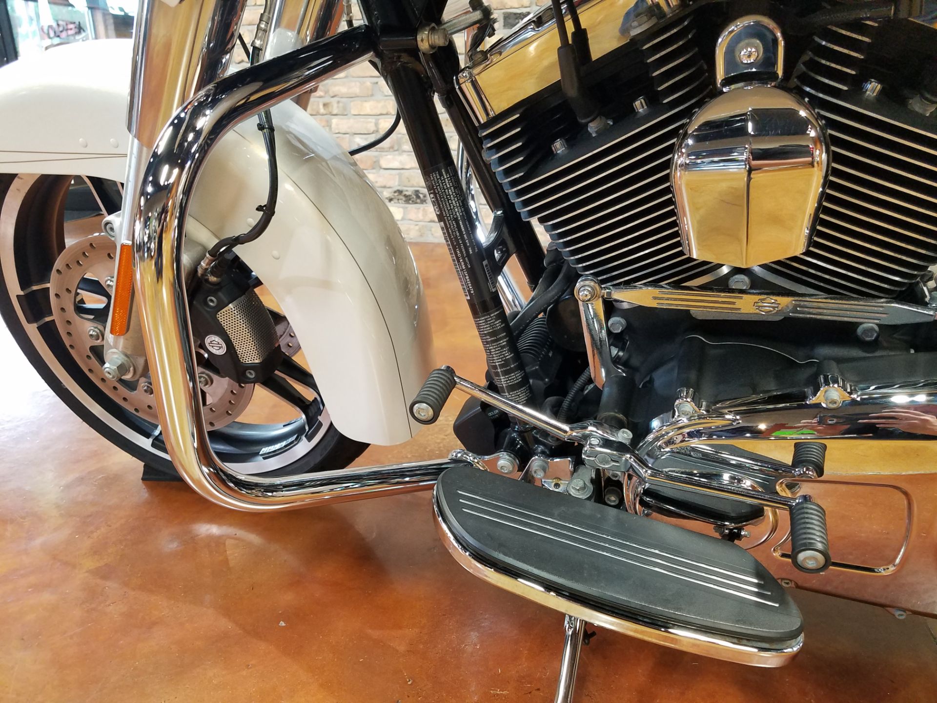 2015 Harley-Davidson Street Glide® Special in Big Bend, Wisconsin - Photo 39
