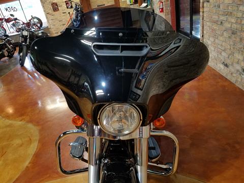 2017 Harley-Davidson Street Glide® in Big Bend, Wisconsin - Photo 22