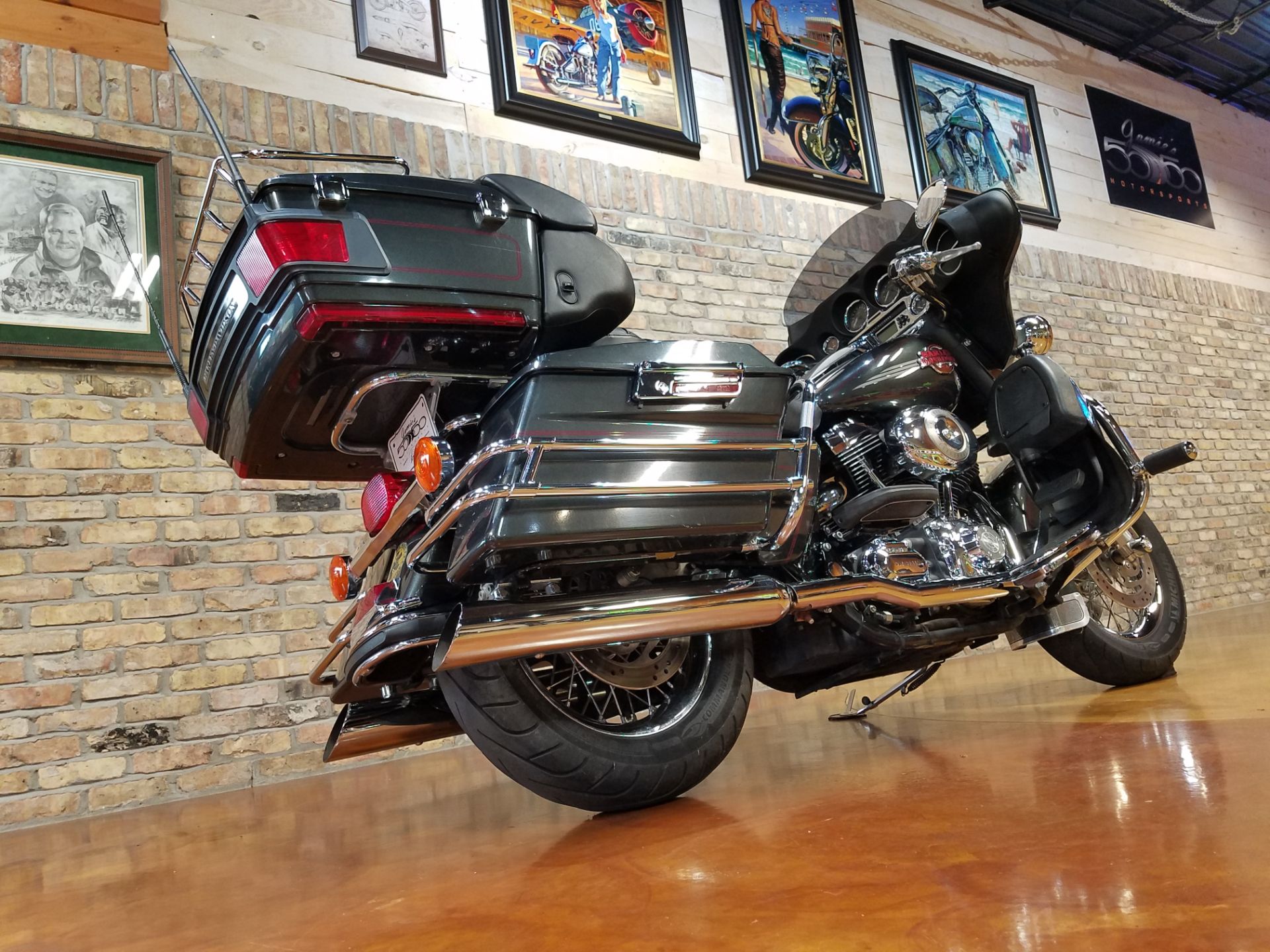 2007 Harley-Davidson Ultra Classic® Electra Glide® in Big Bend, Wisconsin - Photo 5