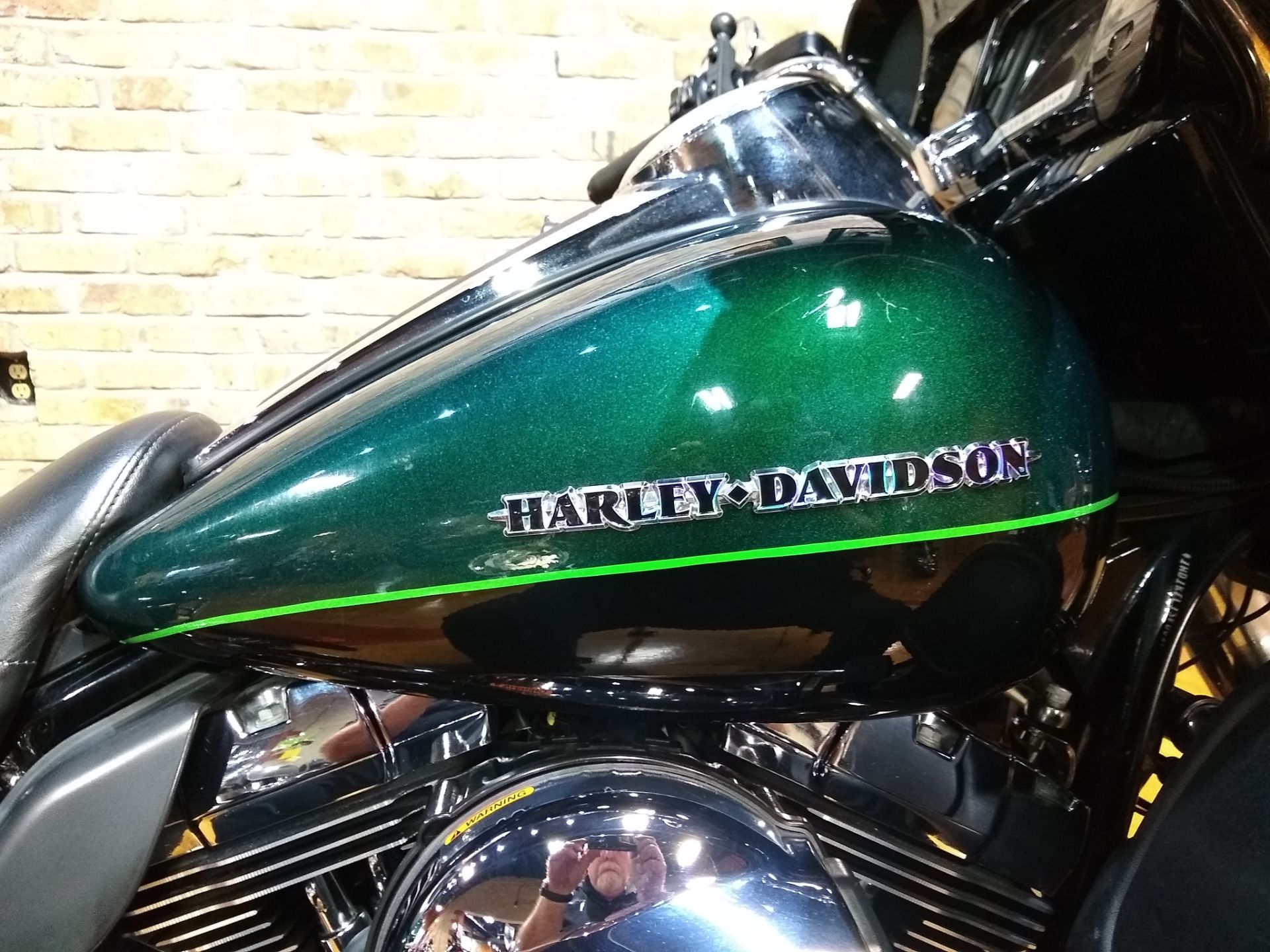 2015 Harley-Davidson Ultra Limited in Big Bend, Wisconsin - Photo 10