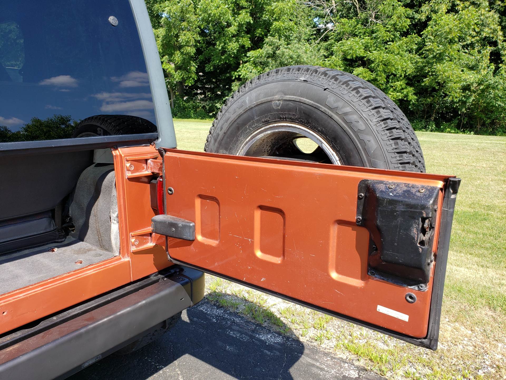 Used 2000 Jeep Wrangler Sport | Automobile in Big Bend WI | 4018 Amber Fire  Pearl Coat