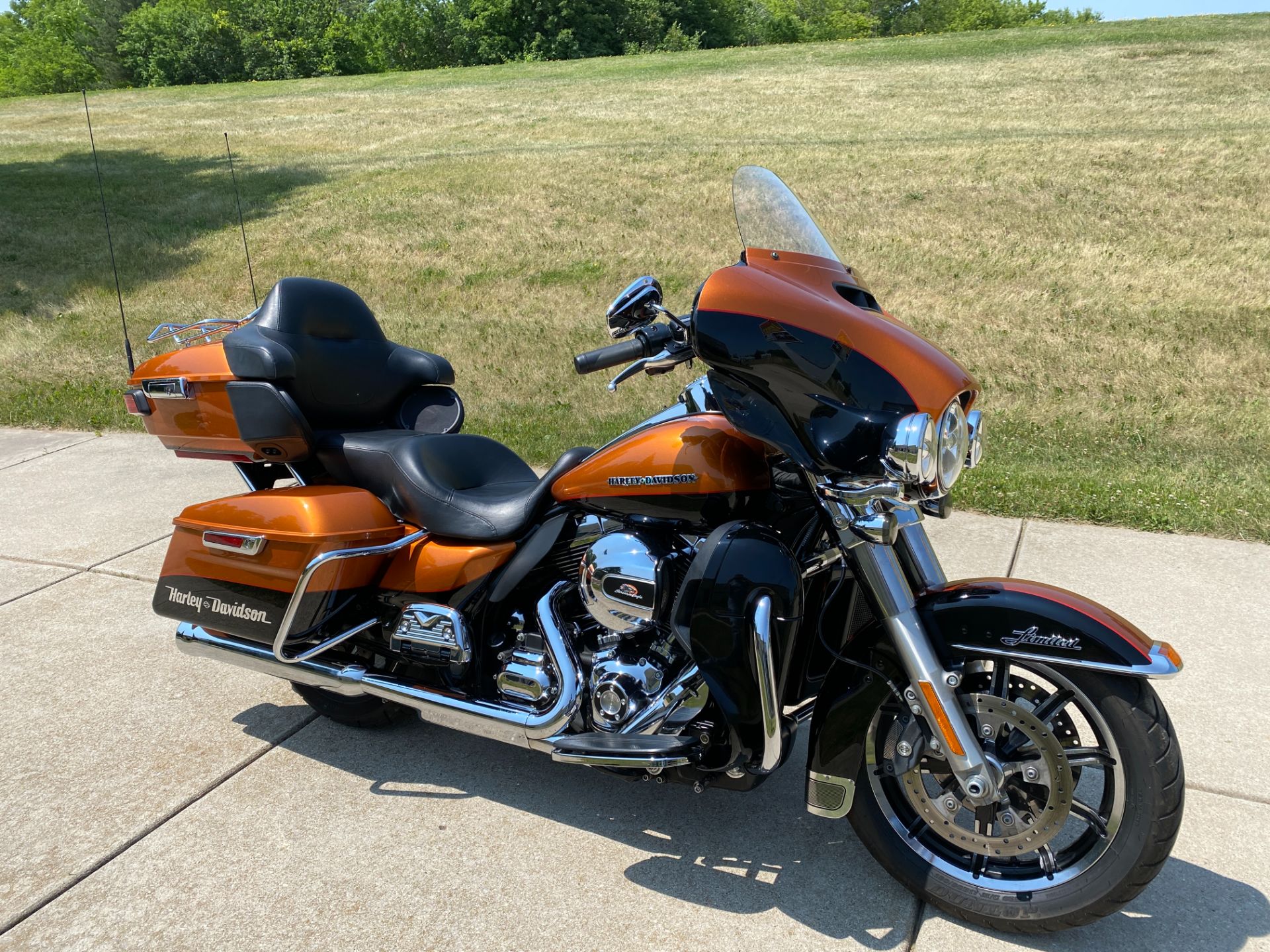 2014 Harley-Davidson Electra Glide® Ultra Classic® in Big Bend, Wisconsin - Photo 19