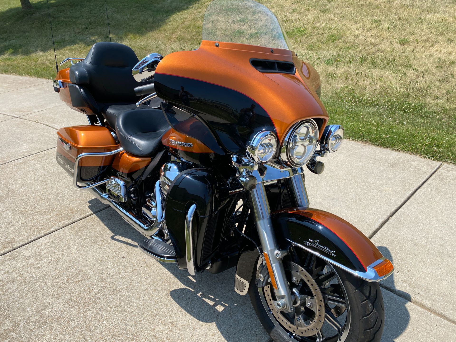 2014 Harley-Davidson Electra Glide® Ultra Classic® in Big Bend, Wisconsin - Photo 4