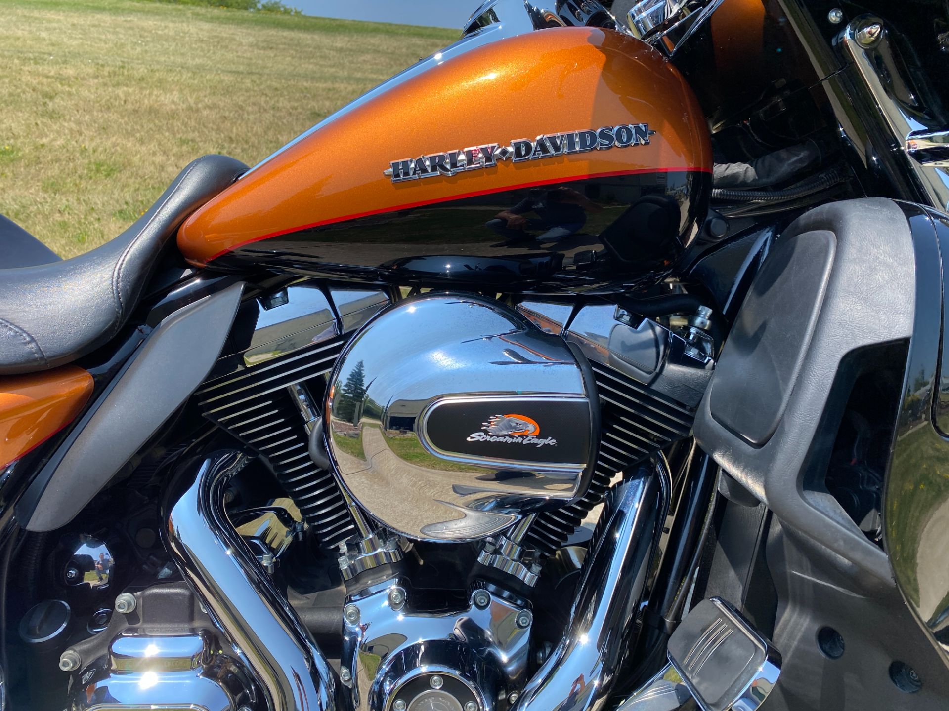 2014 Harley-Davidson Electra Glide® Ultra Classic® in Big Bend, Wisconsin - Photo 6