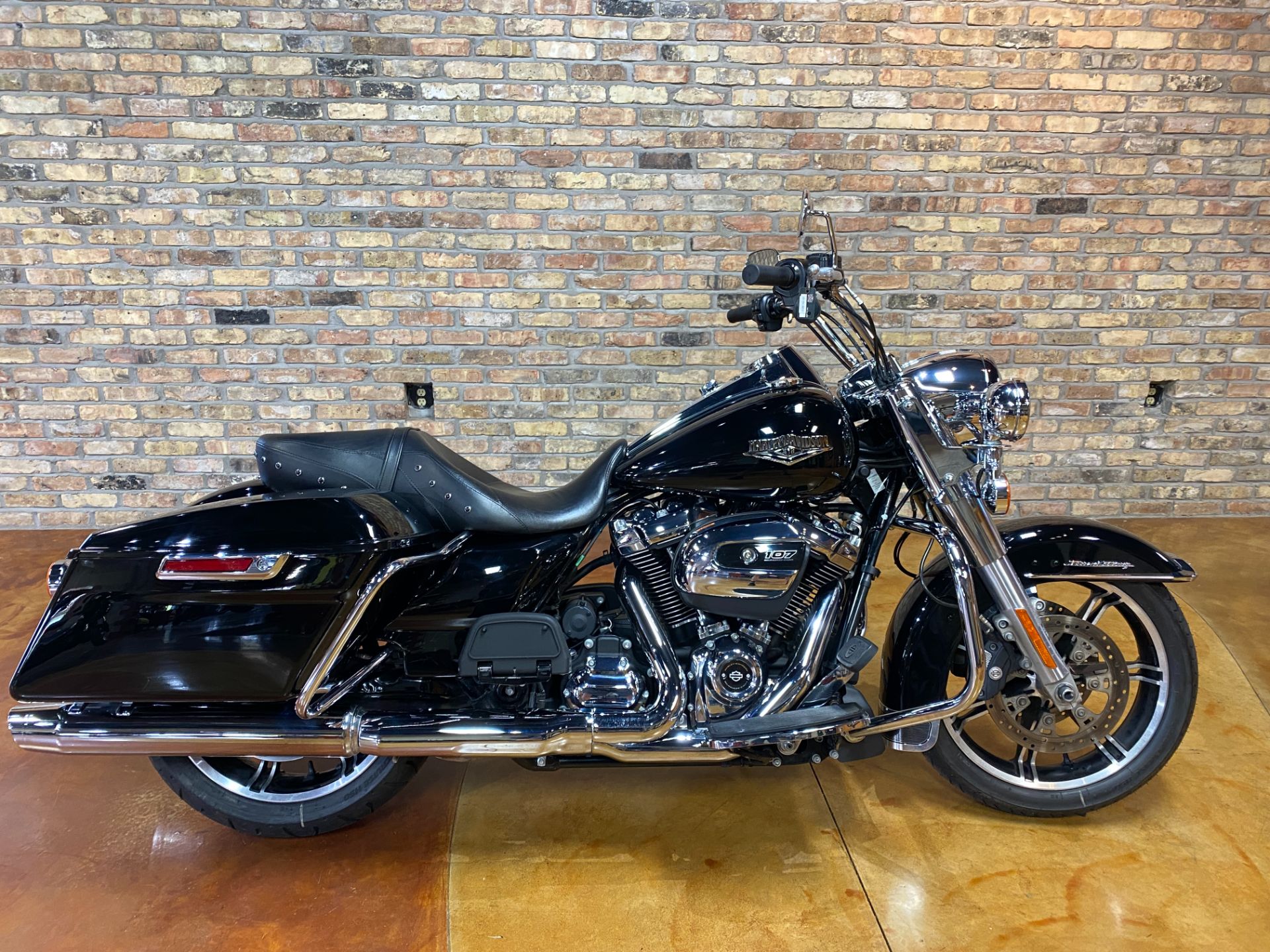2021 Harley-Davidson Road King® in Big Bend, Wisconsin - Photo 4
