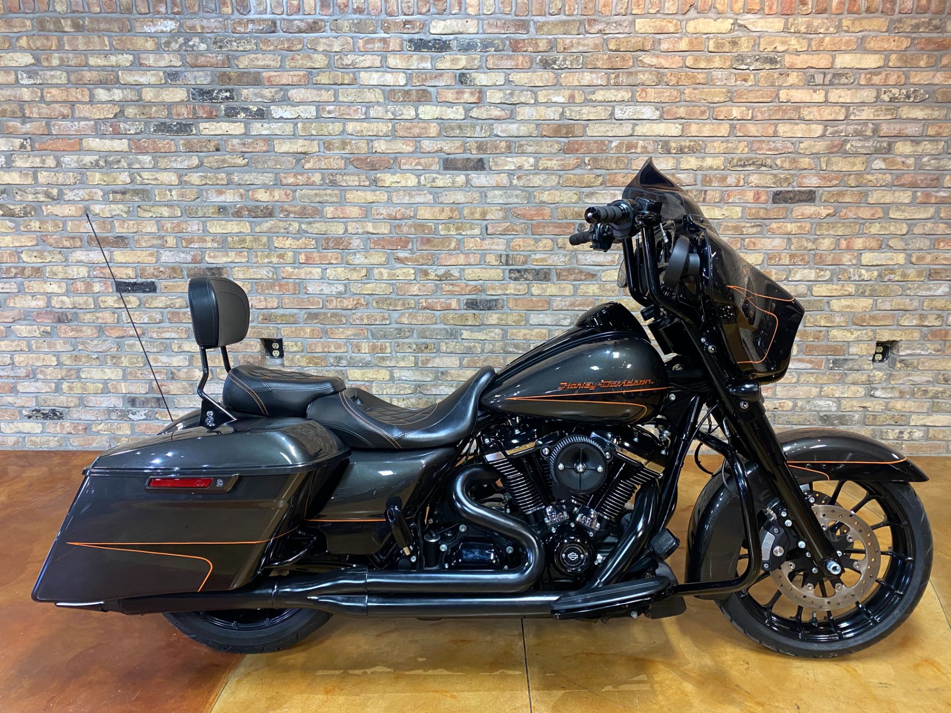 2019 Harley-Davidson Street Glide® Special in Big Bend, Wisconsin - Photo 30