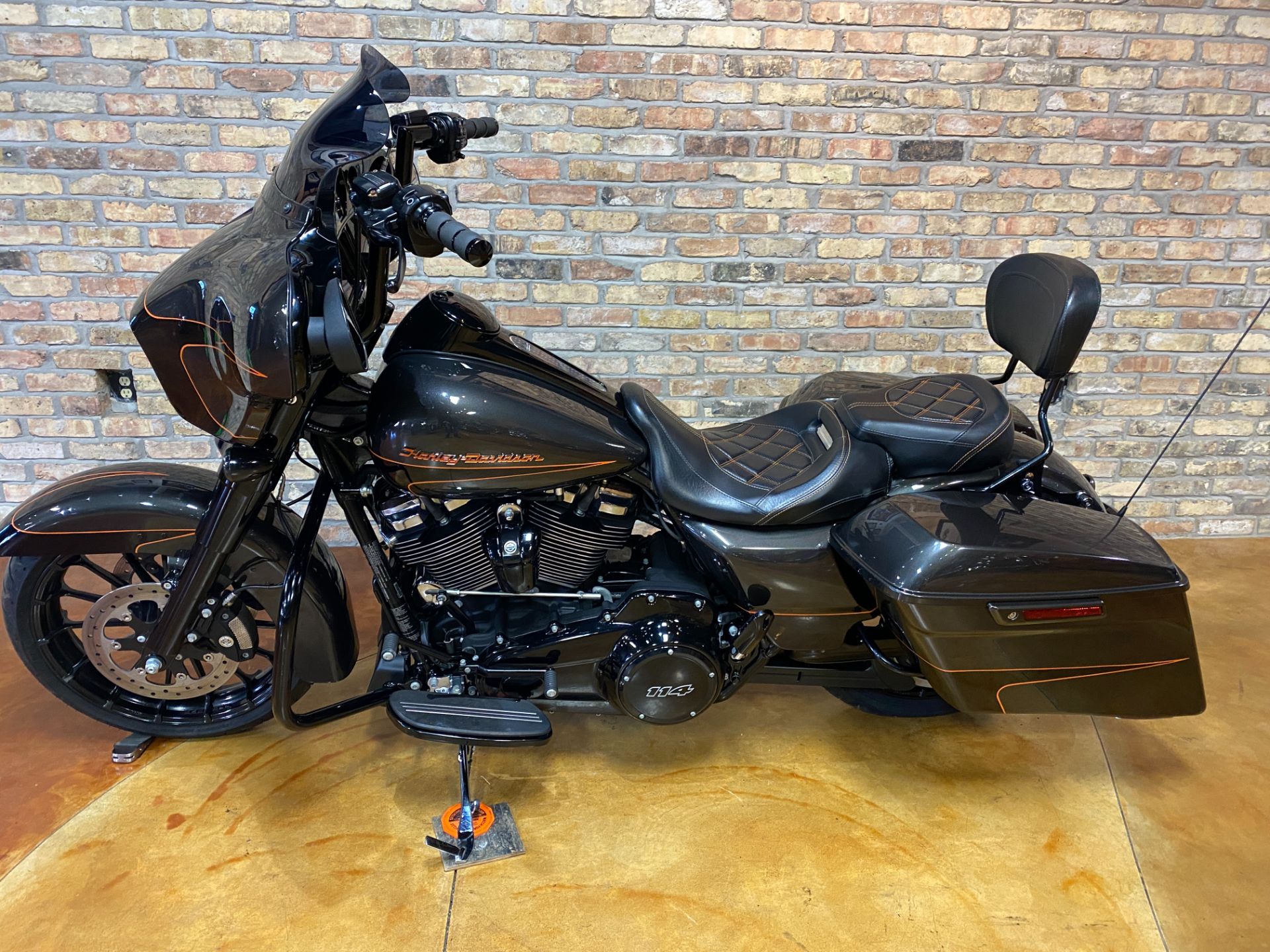 2019 Harley-Davidson Street Glide® Special in Big Bend, Wisconsin - Photo 19