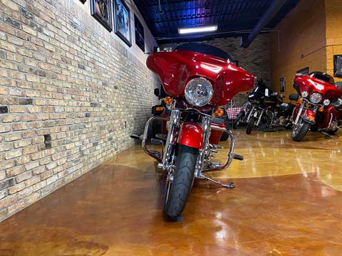 2012 Harley-Davidson Street Glide® in Big Bend, Wisconsin - Photo 11