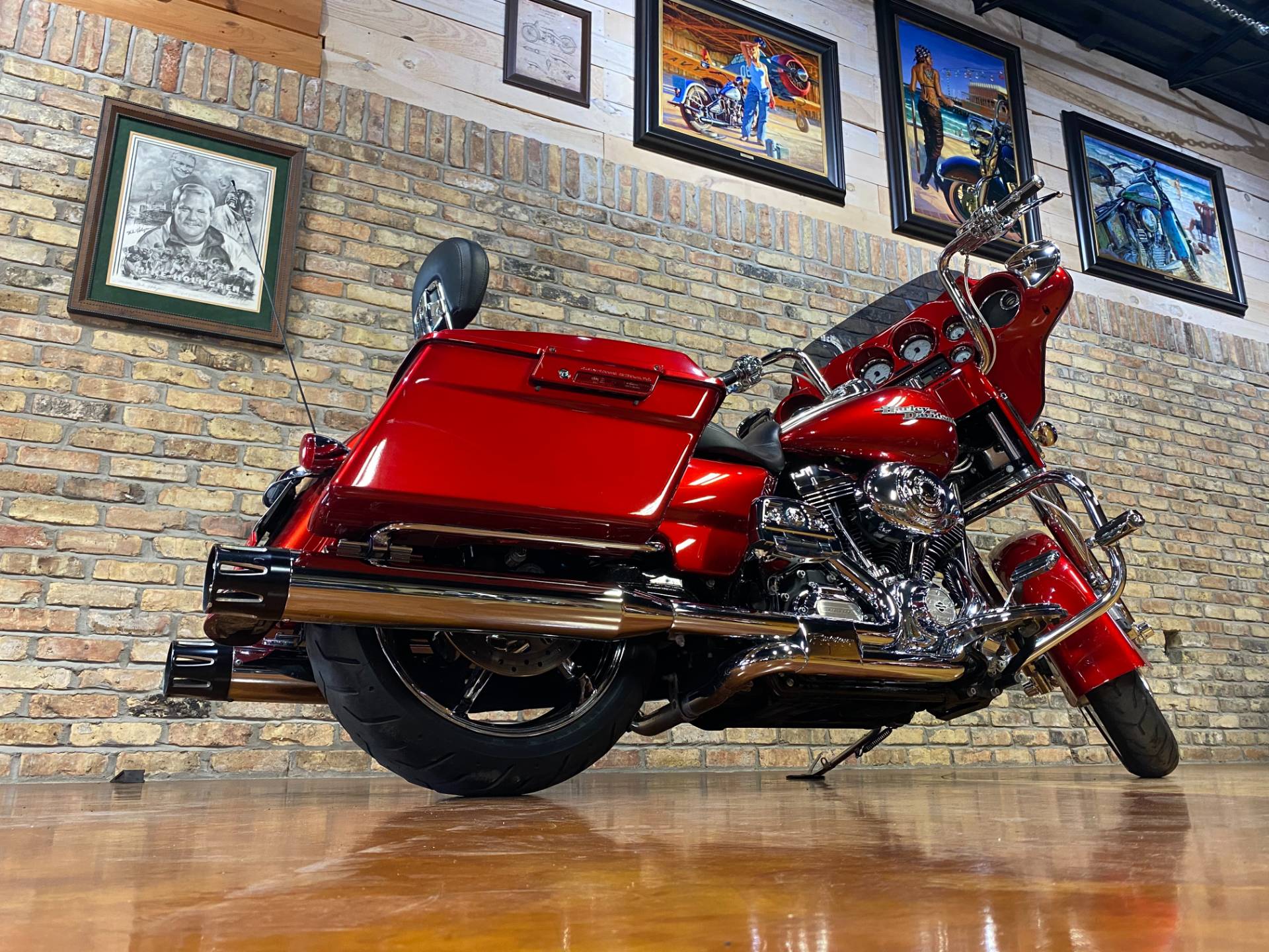 2012 Harley-Davidson Street Glide® in Big Bend, Wisconsin - Photo 13