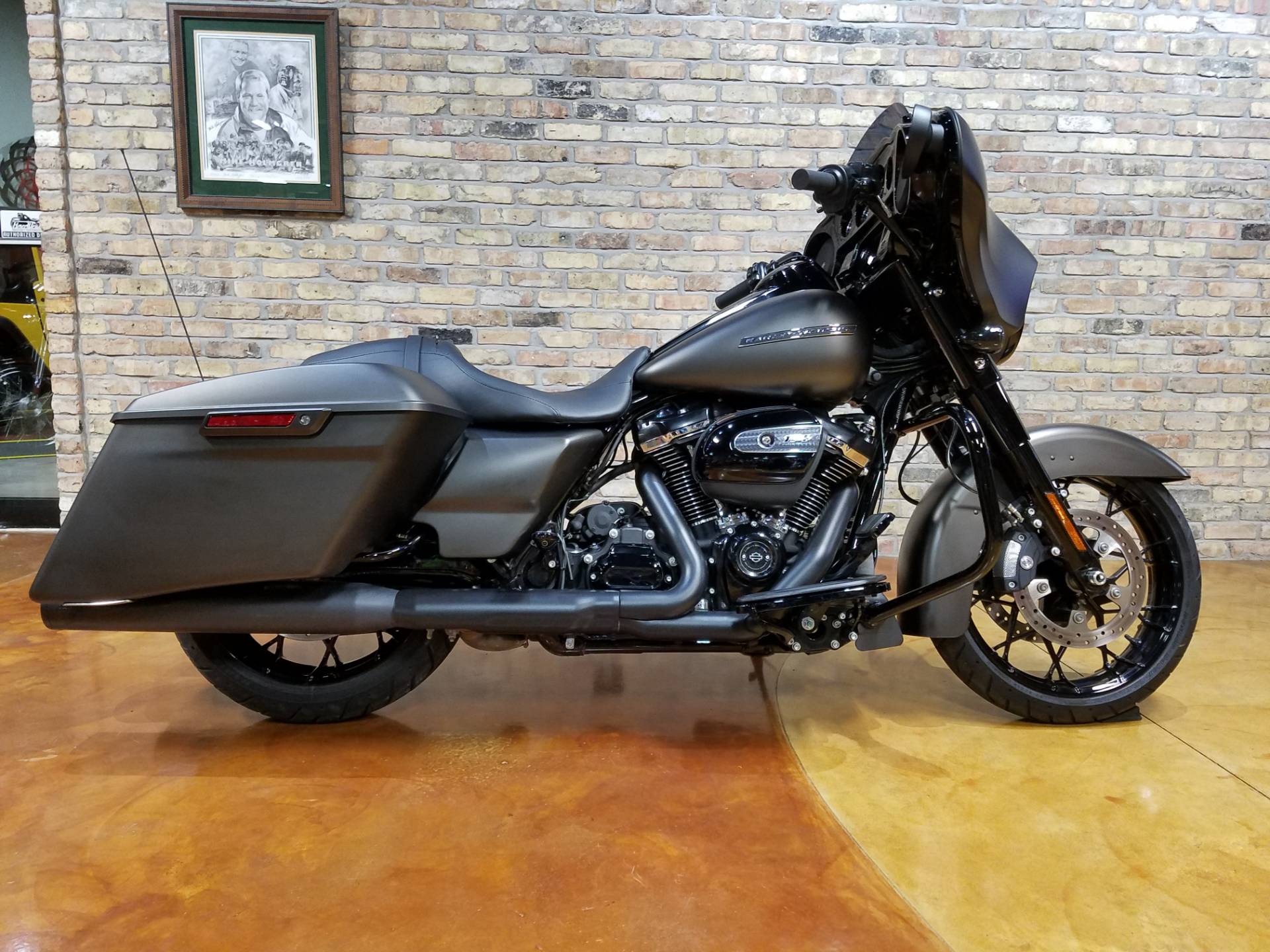 Used 2020 Harley Davidson Street Glide Special Motorcycles In Big Bend Wi 4361 River Rock Gray Denim