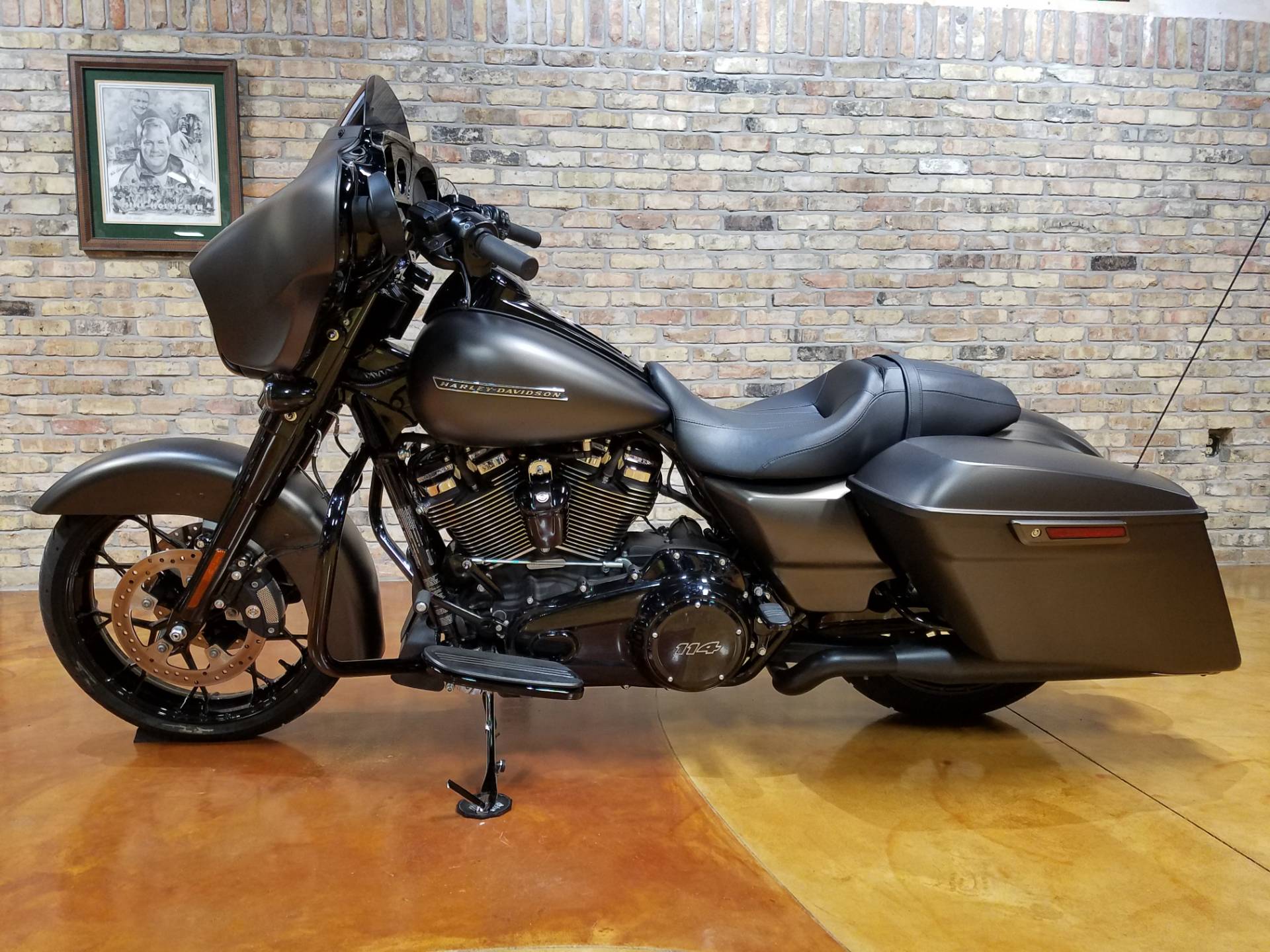 Used 2020 Harley Davidson Street Glide Special Motorcycles In Big Bend Wi 4361 River Rock Gray Denim