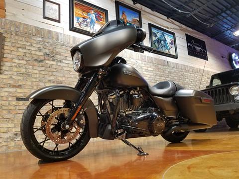 2020 Harley-Davidson Street Glide® Special in Big Bend, Wisconsin - Photo 31