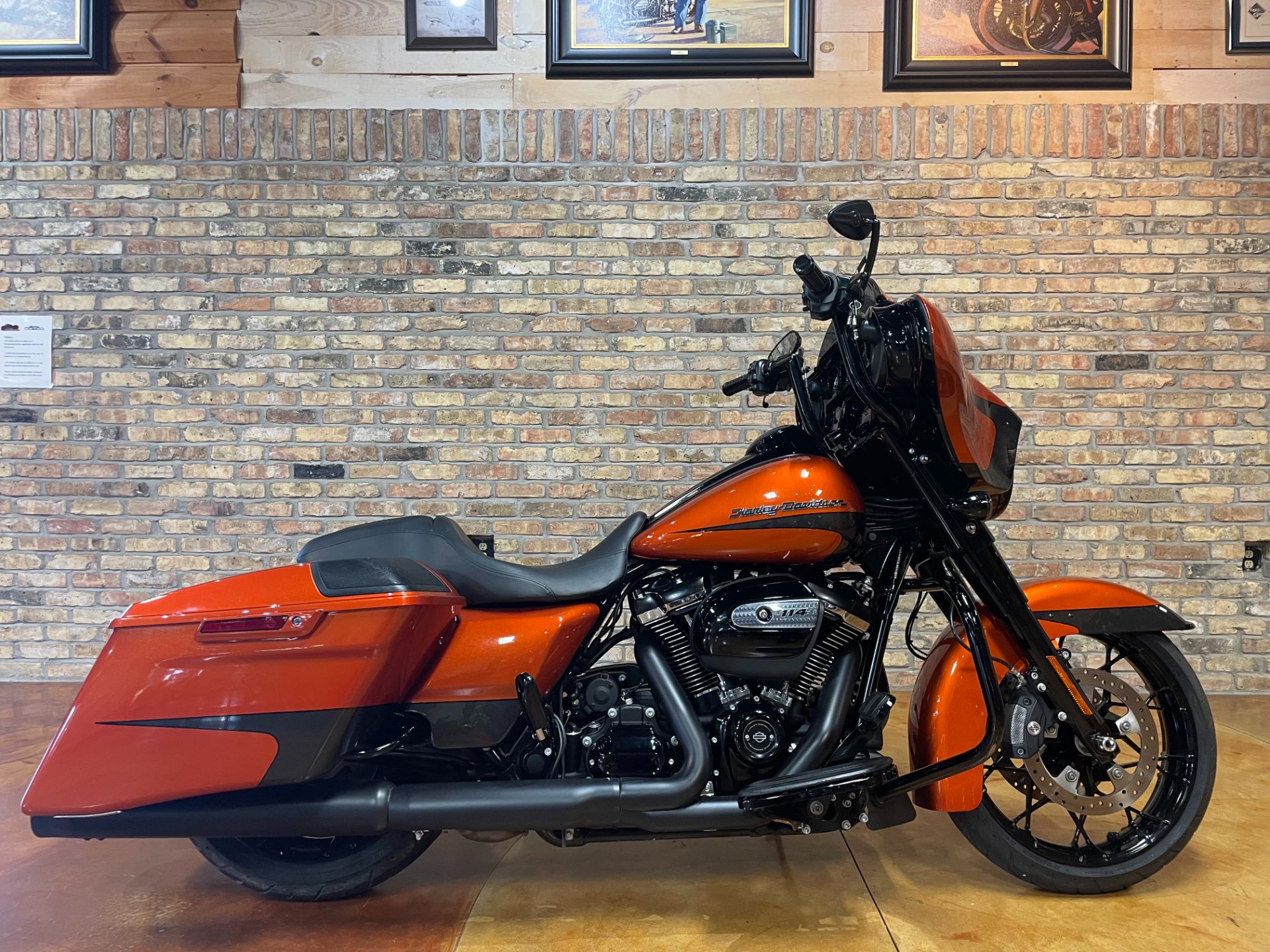 2020 Harley-Davidson Street Glide® Special in Big Bend, Wisconsin - Photo 4