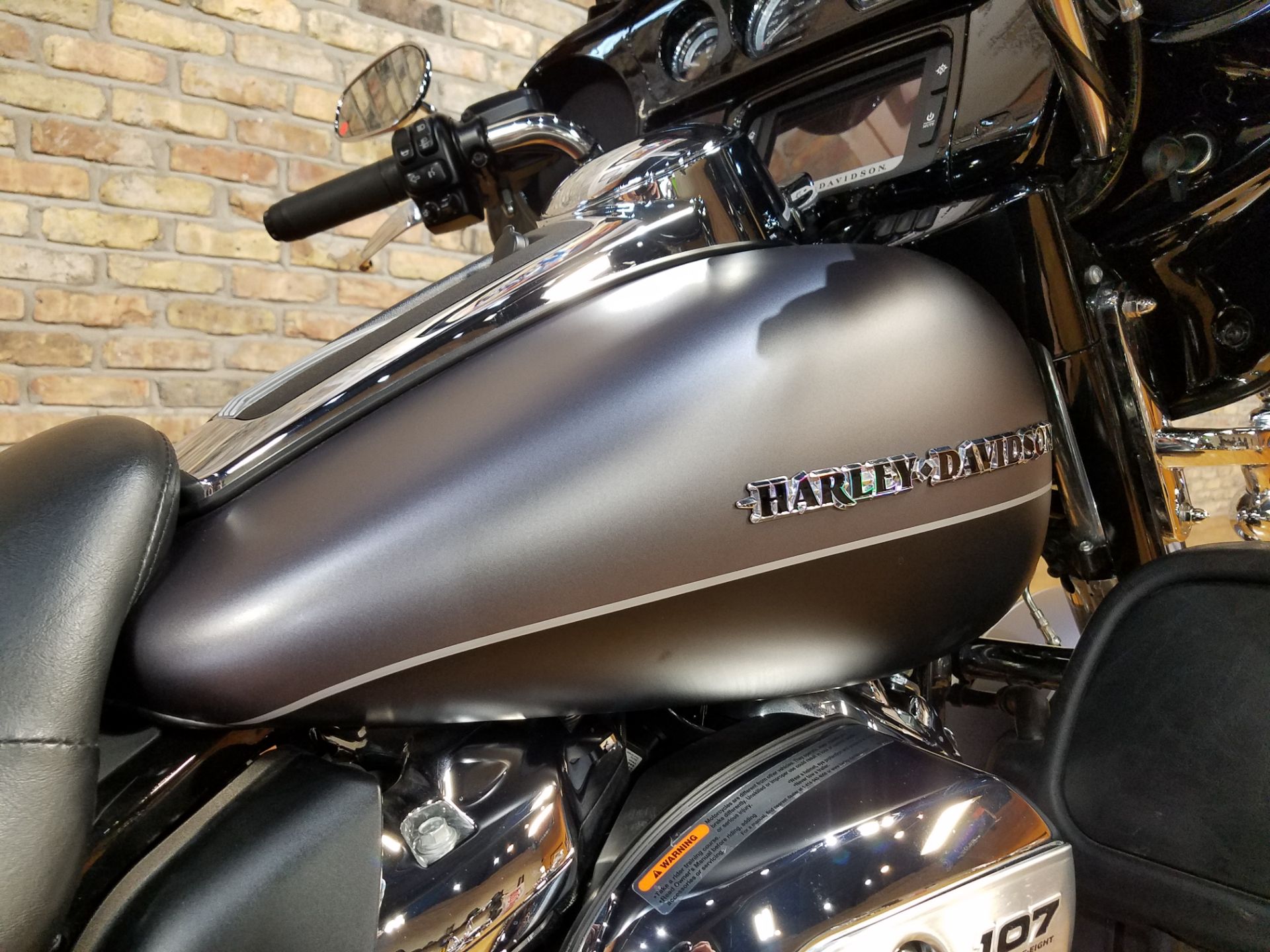 2017 Harley-Davidson Ultra Limited in Big Bend, Wisconsin - Photo 12