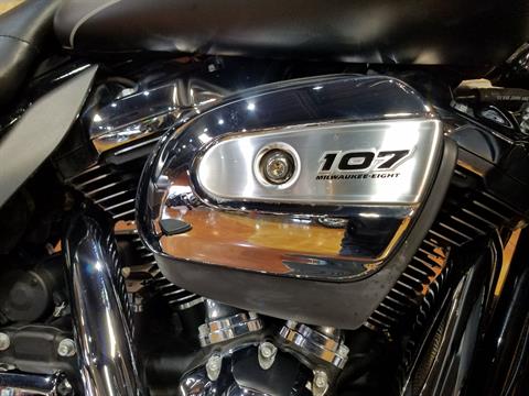 2017 Harley-Davidson Ultra Limited in Big Bend, Wisconsin - Photo 15