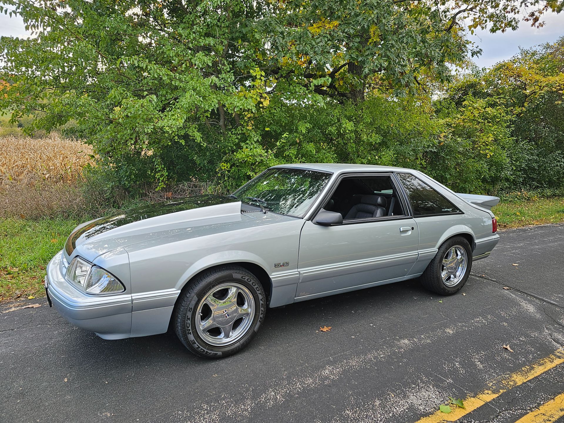 1987 Ford Mustang Hatchback LX in Big Bend, Wisconsin - Photo 5