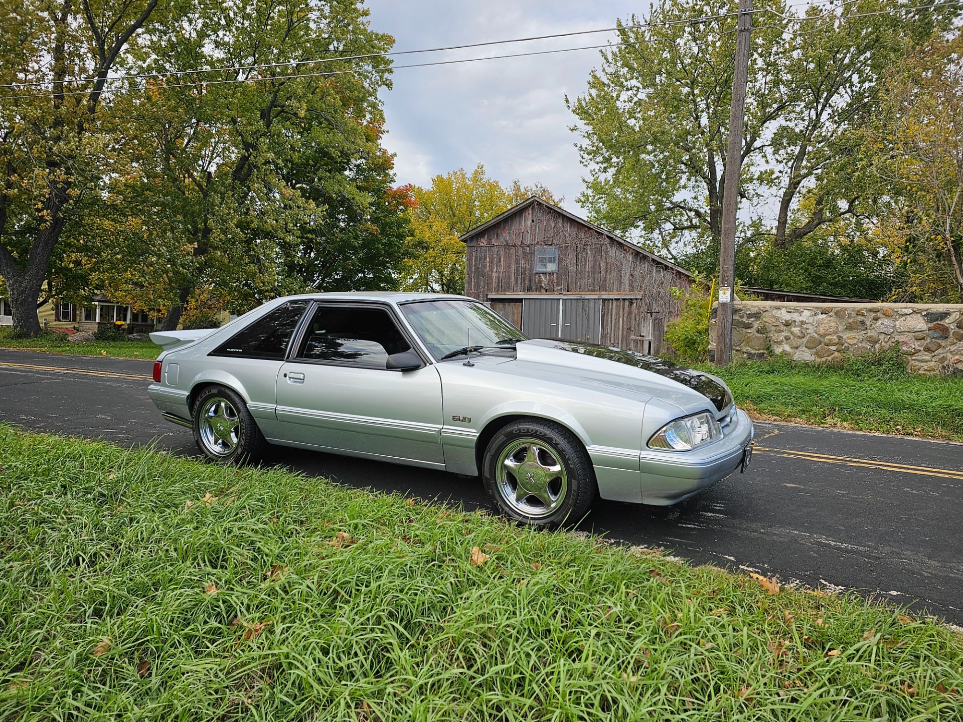 1987 Ford Mustang Hatchback LX in Big Bend, Wisconsin - Photo 18