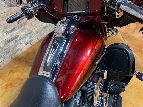 2014 Harley-Davidson CVO™ Limited in Big Bend, Wisconsin - Photo 14