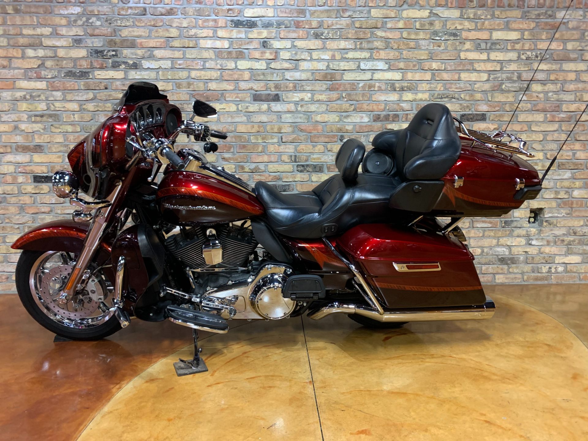 2014 Harley-Davidson CVO™ Limited in Big Bend, Wisconsin - Photo 34