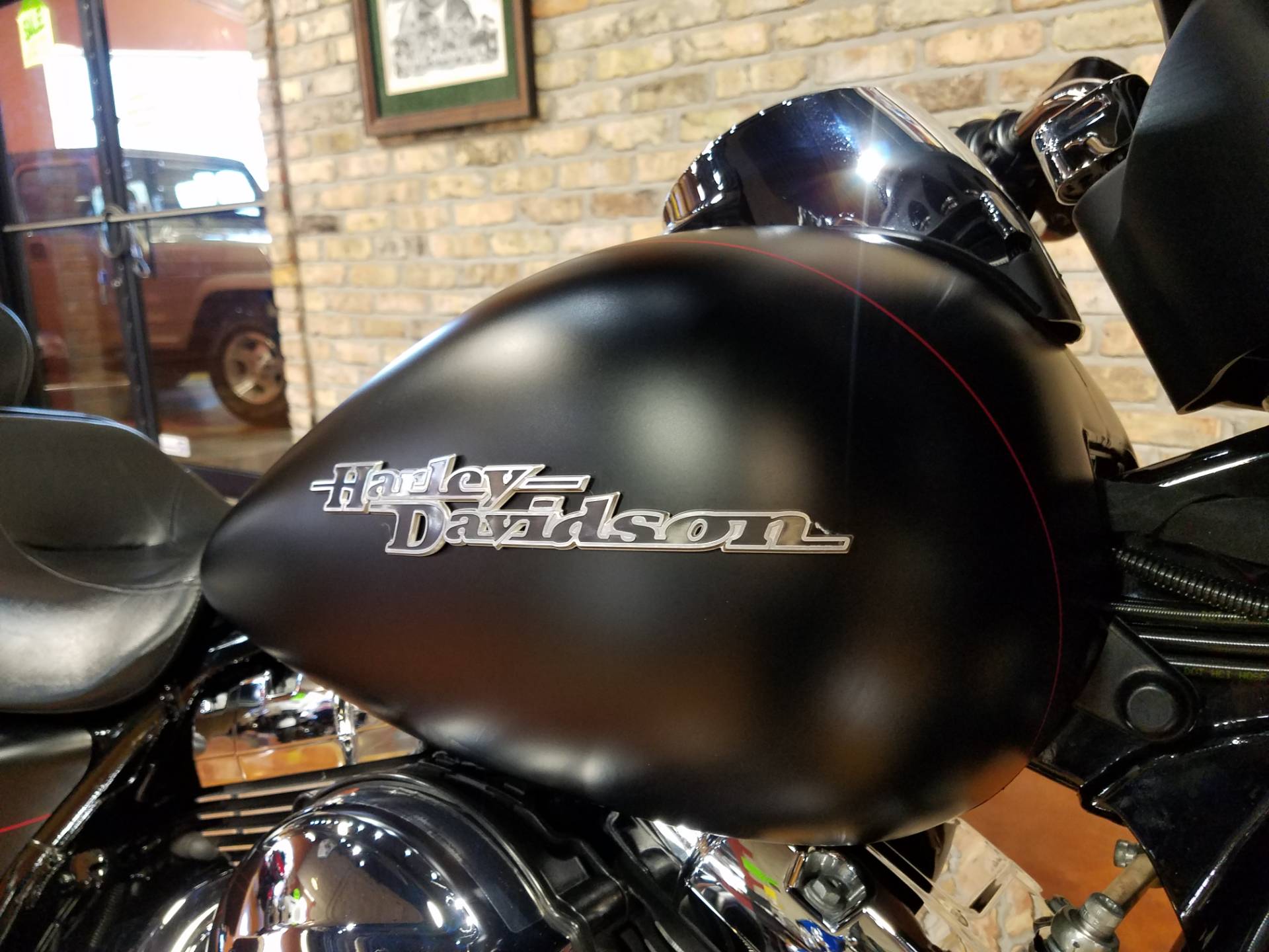 2015 Harley-Davidson Street Glide® Special in Big Bend, Wisconsin - Photo 14