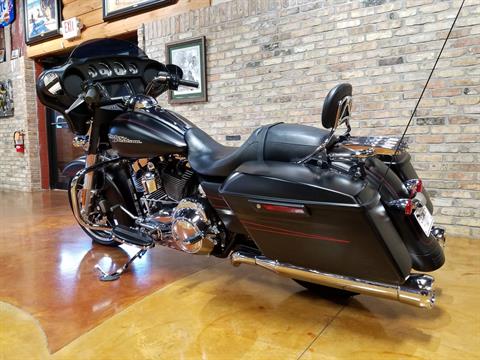 2015 Harley-Davidson Street Glide® Special in Big Bend, Wisconsin - Photo 28