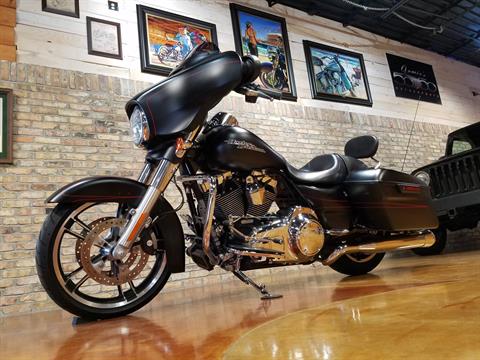 2015 Harley-Davidson Street Glide® Special in Big Bend, Wisconsin - Photo 30