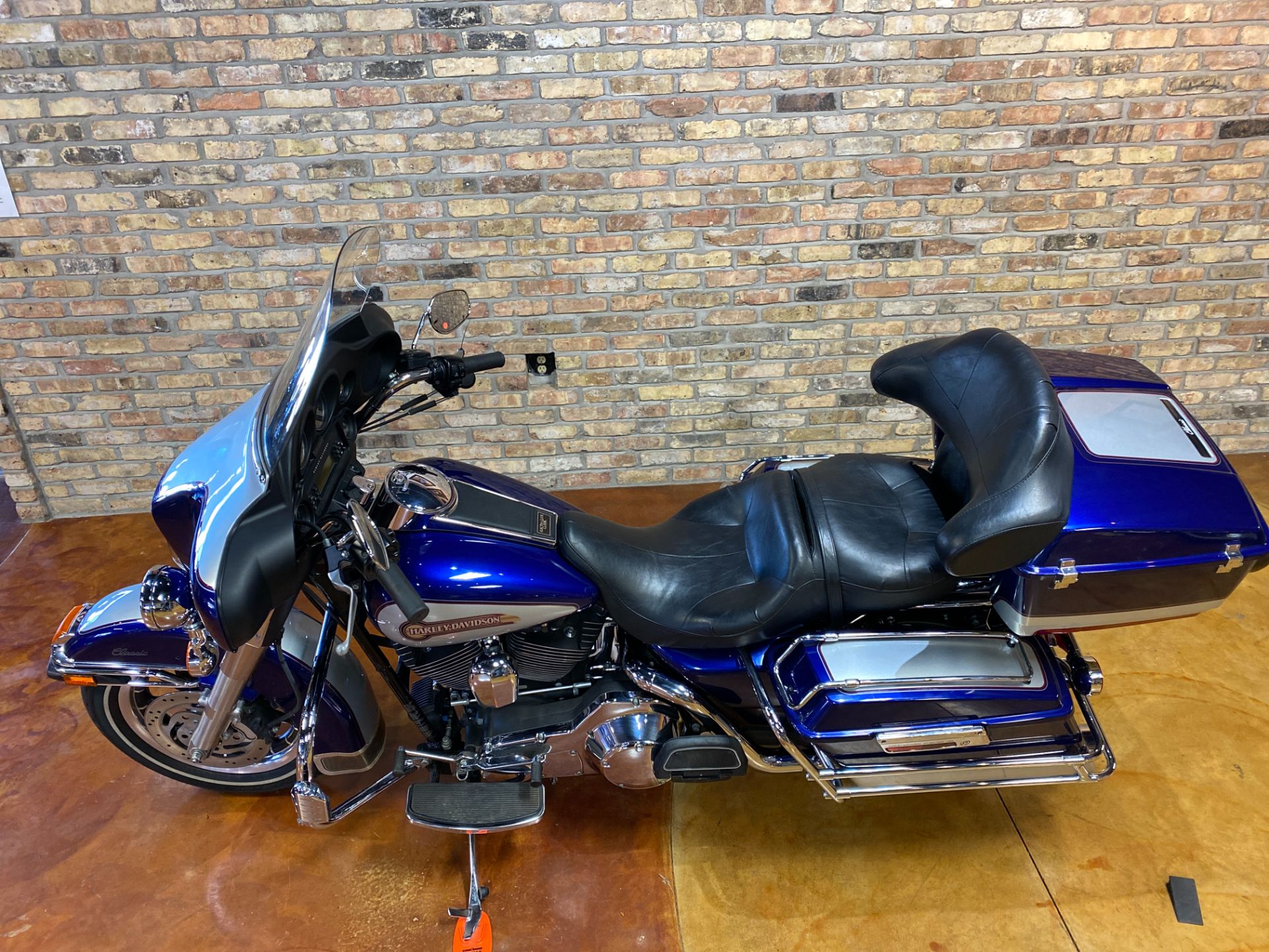 2006 Harley-Davidson Electra Glide® Classic in Big Bend, Wisconsin - Photo 19