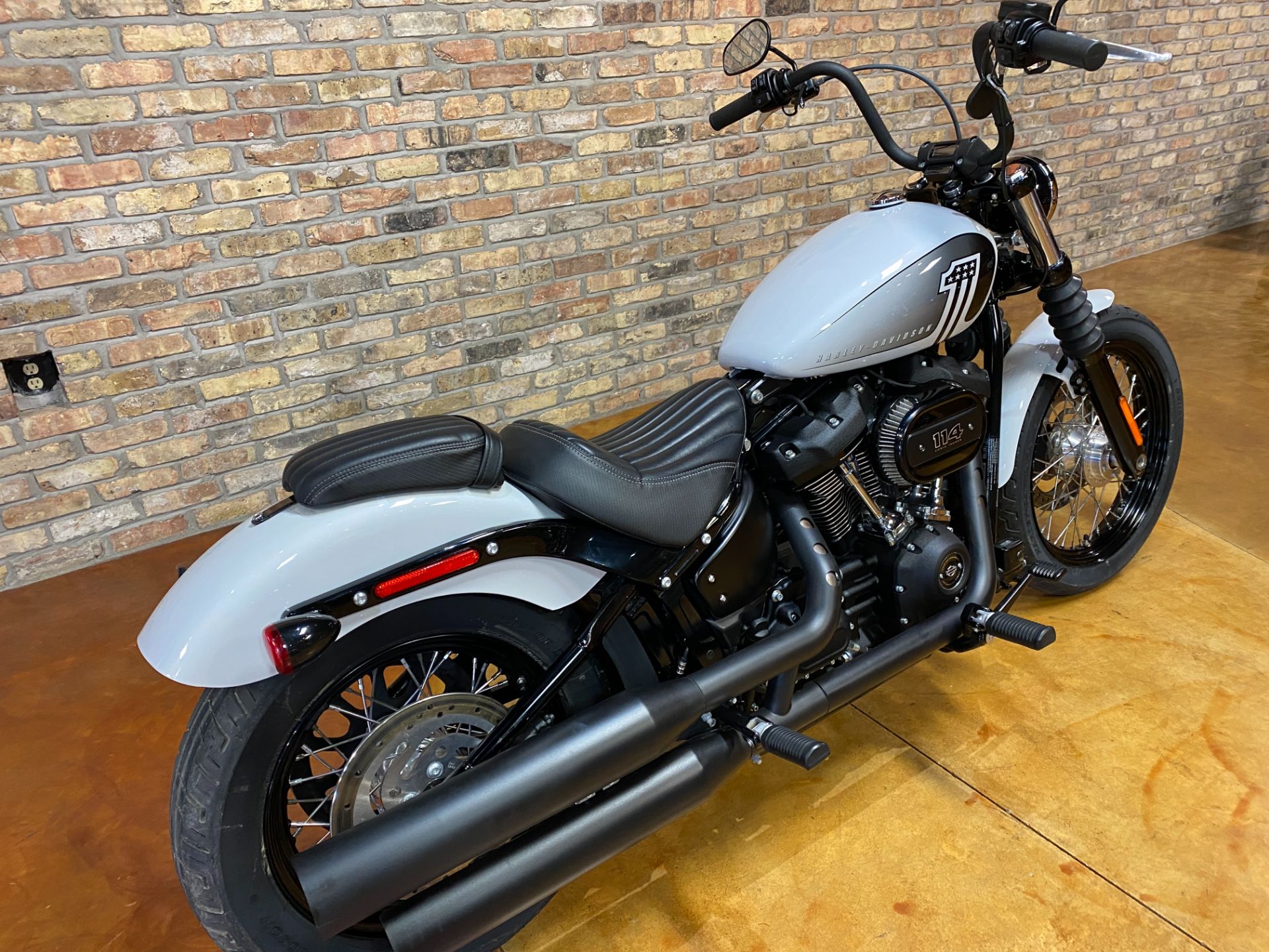 2021 Harley-Davidson Street Bob® 114 in Big Bend, Wisconsin - Photo 7