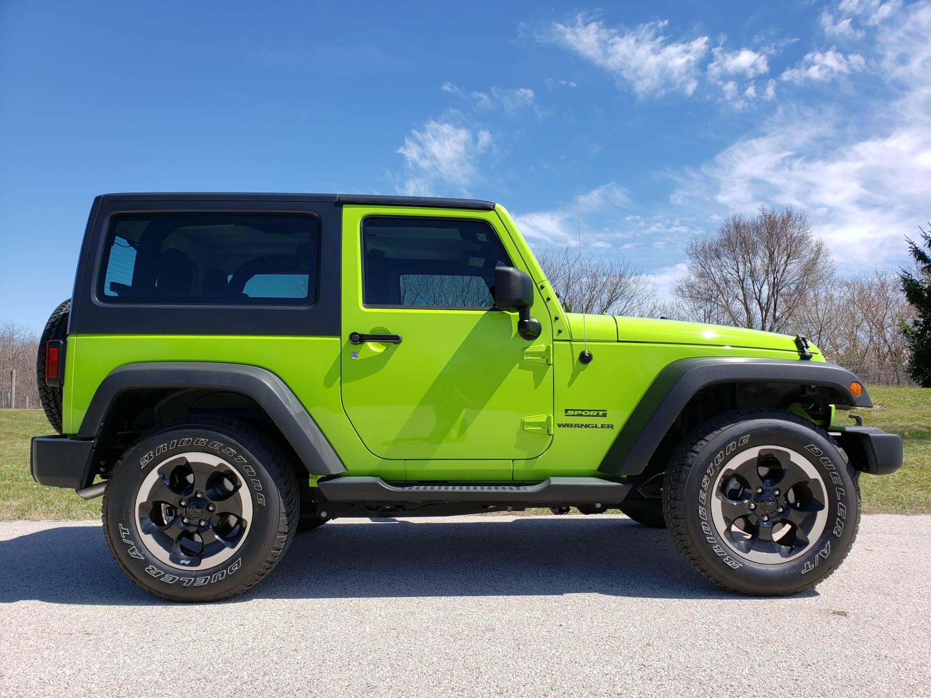 Gecko Green Jeep