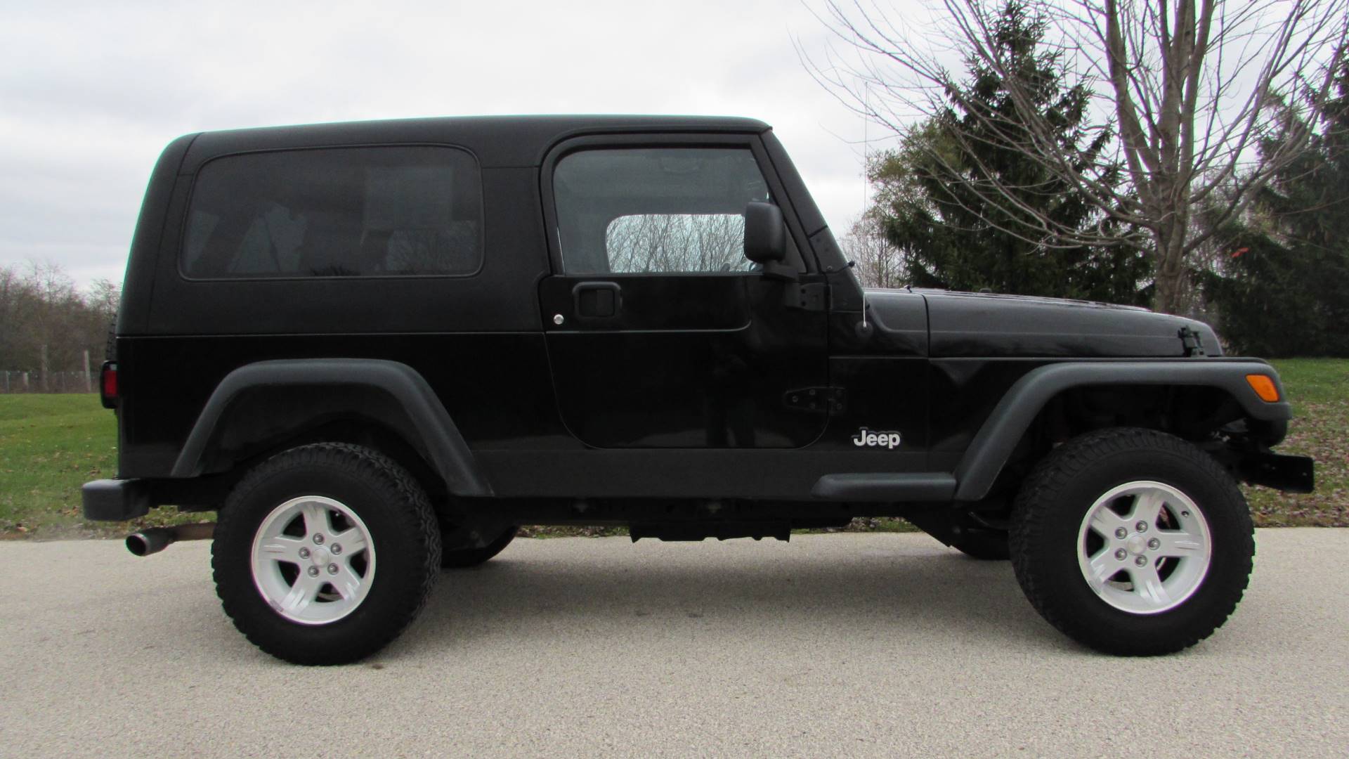 2006 Jeep Wrangler Unlimited LJ Sport Utility 2 Dr in Big Bend, Wisconsin - Photo 11