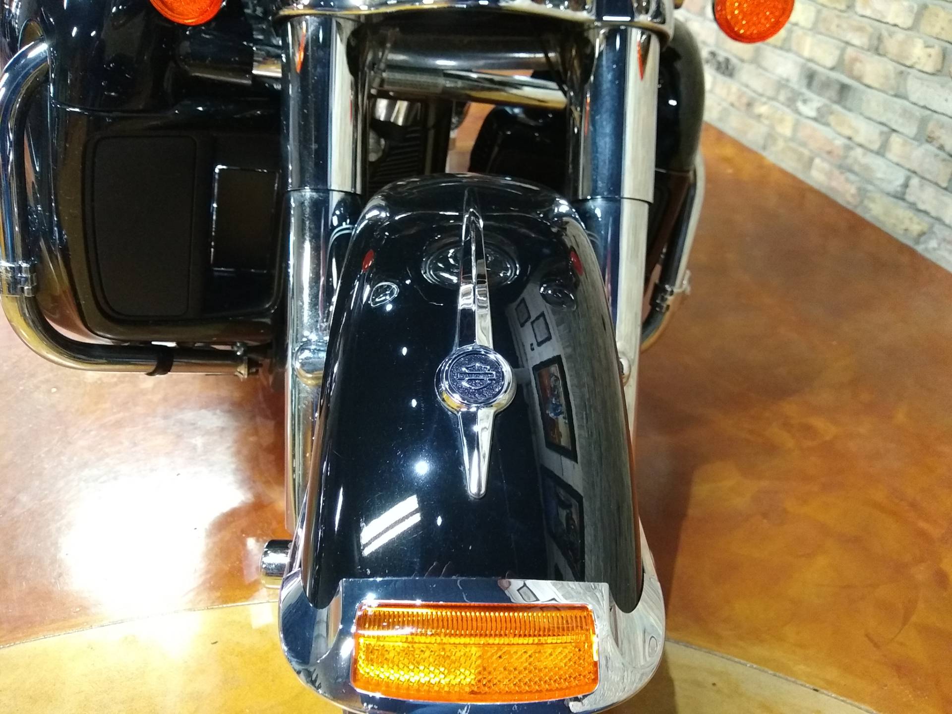 2015 Harley-Davidson Electra Glide® Ultra Classic® in Big Bend, Wisconsin - Photo 18