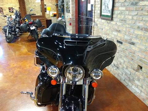 2015 Harley-Davidson Electra Glide® Ultra Classic® in Big Bend, Wisconsin - Photo 24
