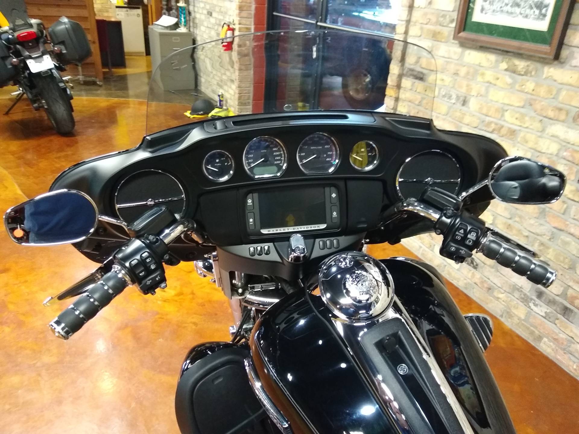 2015 Harley-Davidson Electra Glide® Ultra Classic® in Big Bend, Wisconsin - Photo 27