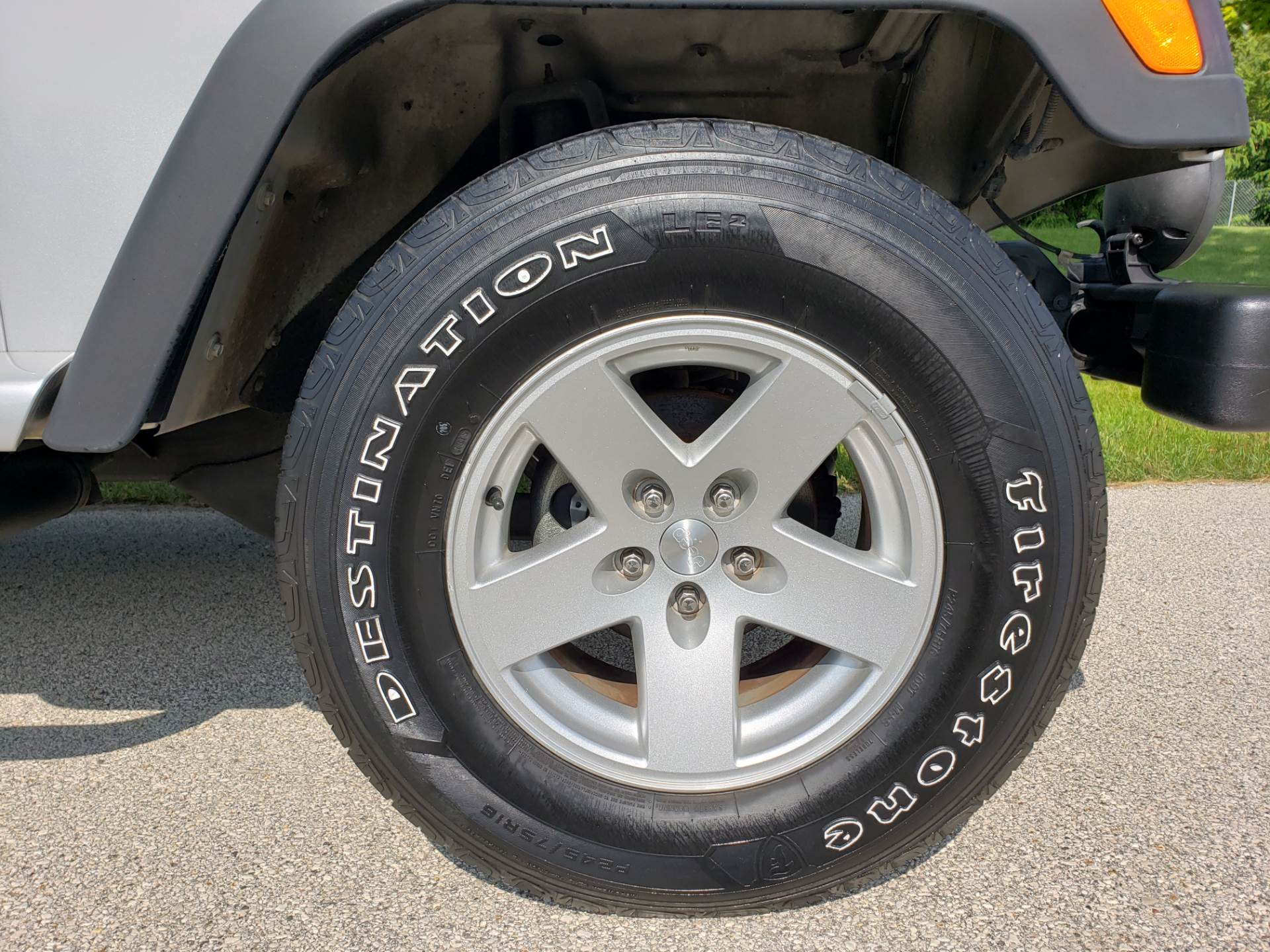 2006 Jeep Wrangler Unlimited in Big Bend, Wisconsin - Photo 14