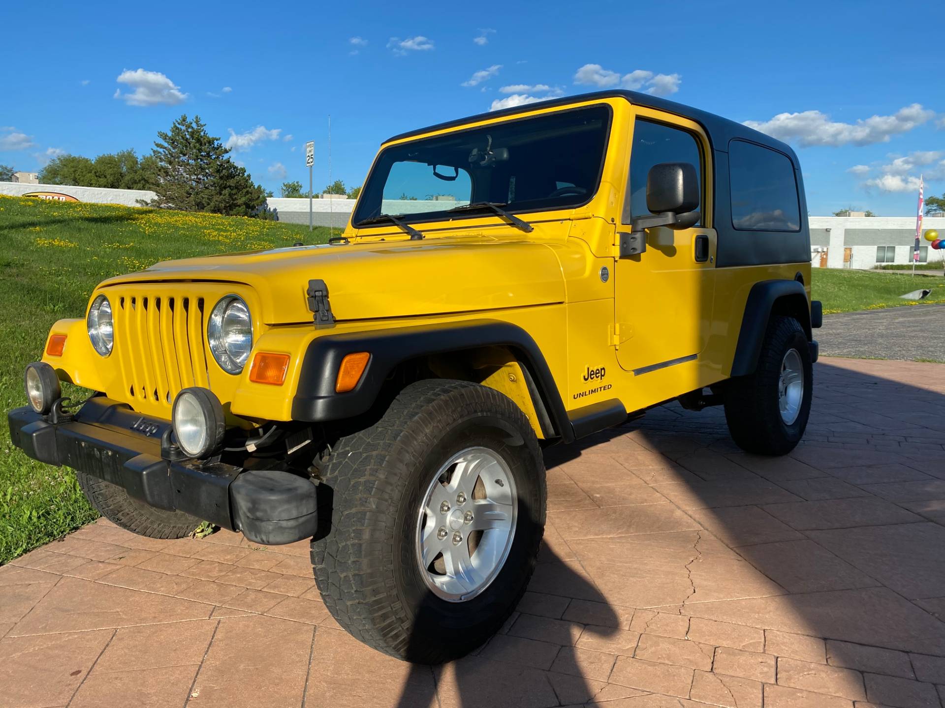 Actualizar 61+ imagen 2005 jeep wrangler yellow