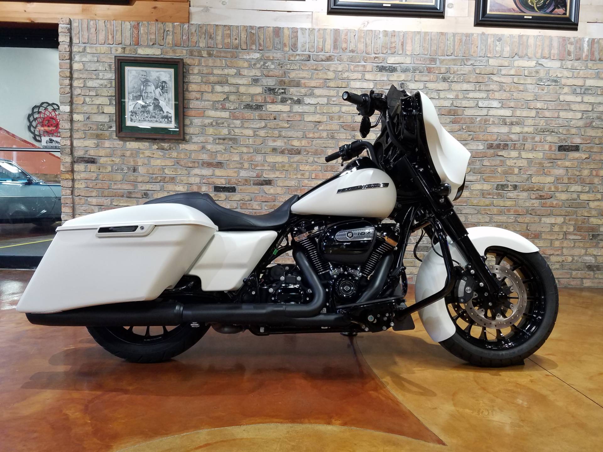 Used 2018 Harley Davidson Street Glide Special Motorcycles In Big Bend Wi 4268 Bonneville Salt Denim