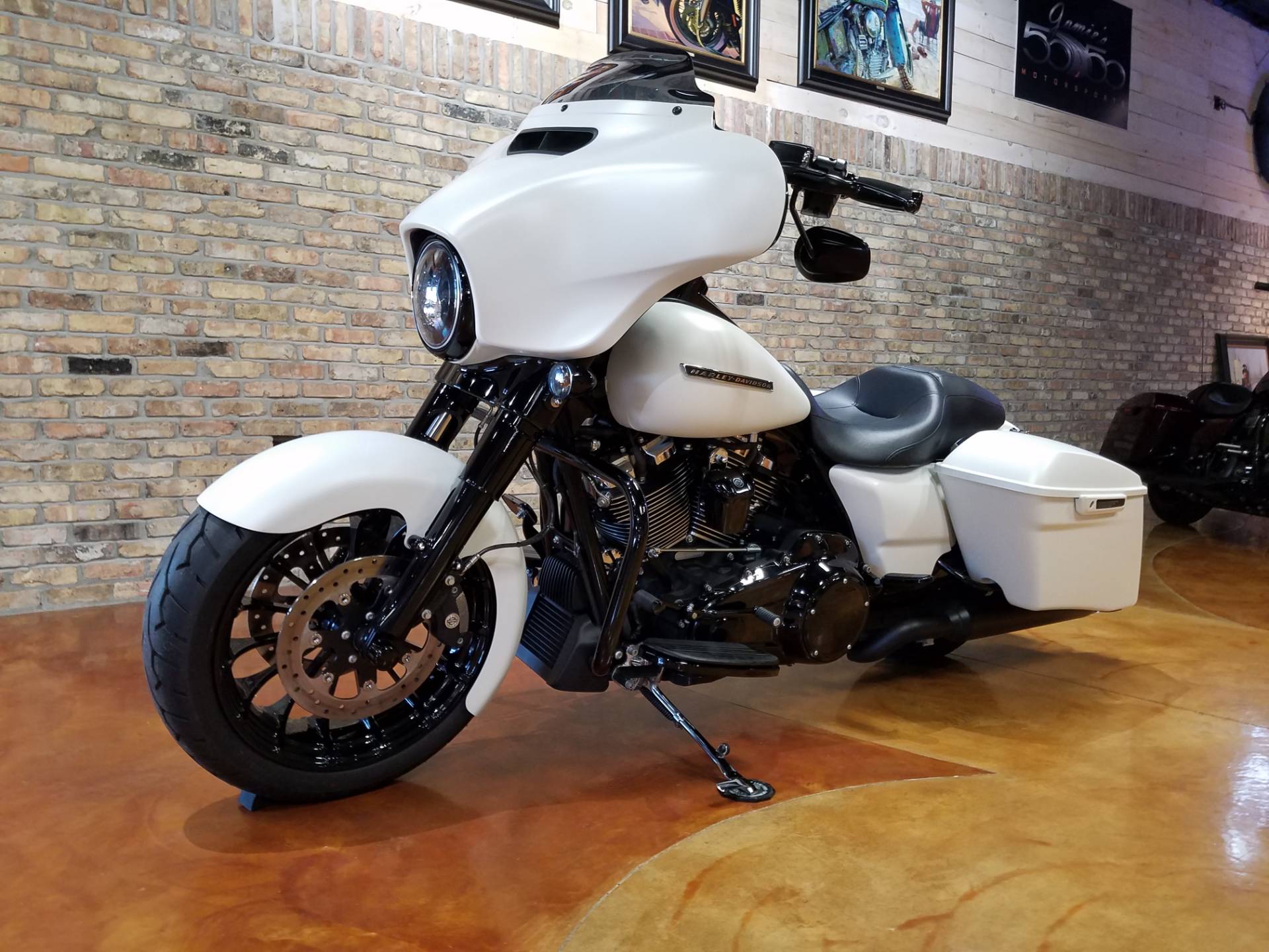 2018 Harley-Davidson Street Glide® Special in Big Bend, Wisconsin - Photo 30