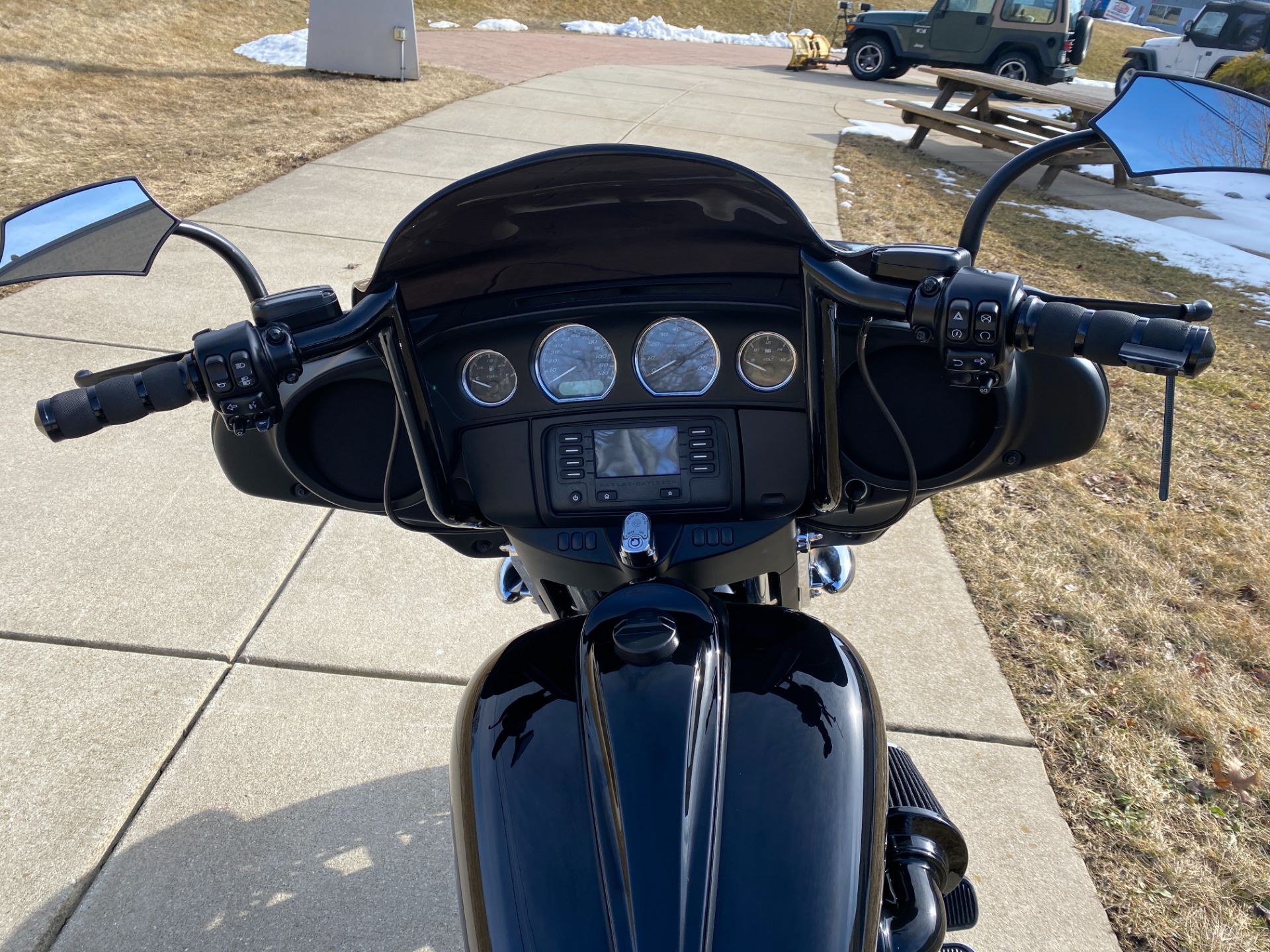 2019 Harley-Davidson Electra Glide® Standard in Big Bend, Wisconsin - Photo 11