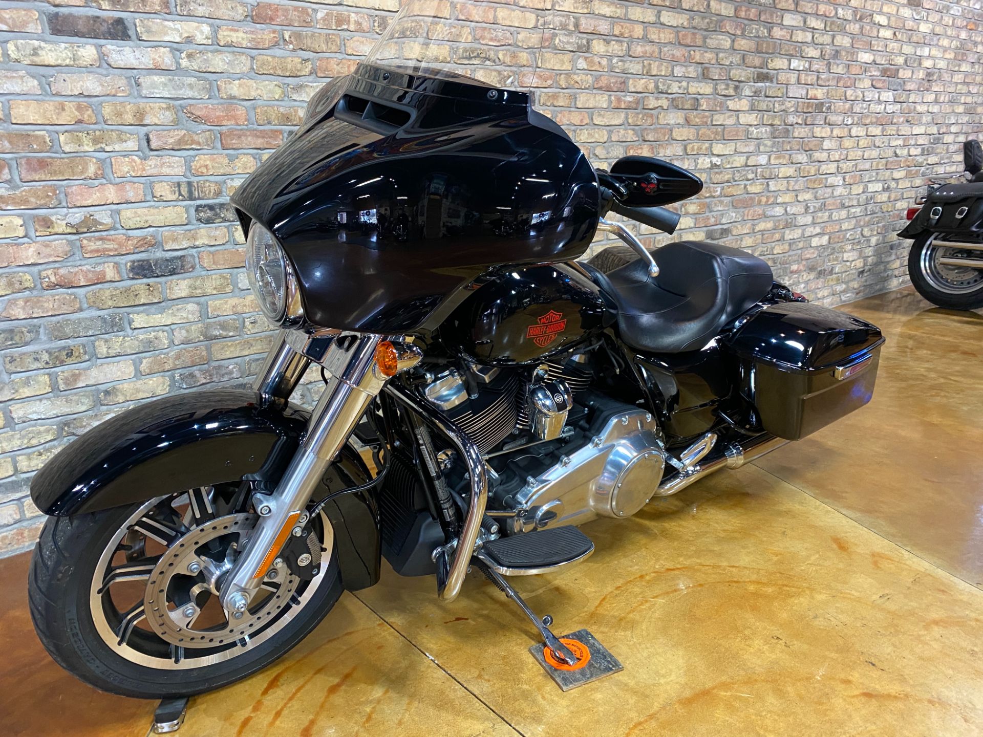 2019 Harley-Davidson Electra Glide® Standard in Big Bend, Wisconsin - Photo 16