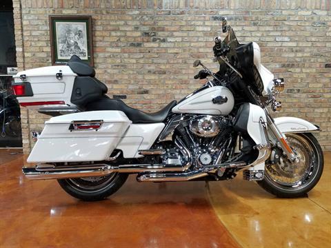 2013 Harley-Davidson Ultra Classic® Electra Glide® in Big Bend, Wisconsin - Photo 67