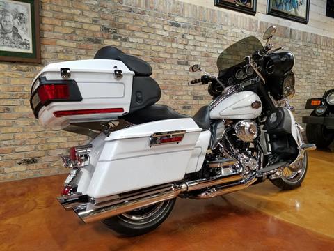 2013 Harley-Davidson Ultra Classic® Electra Glide® in Big Bend, Wisconsin - Photo 3