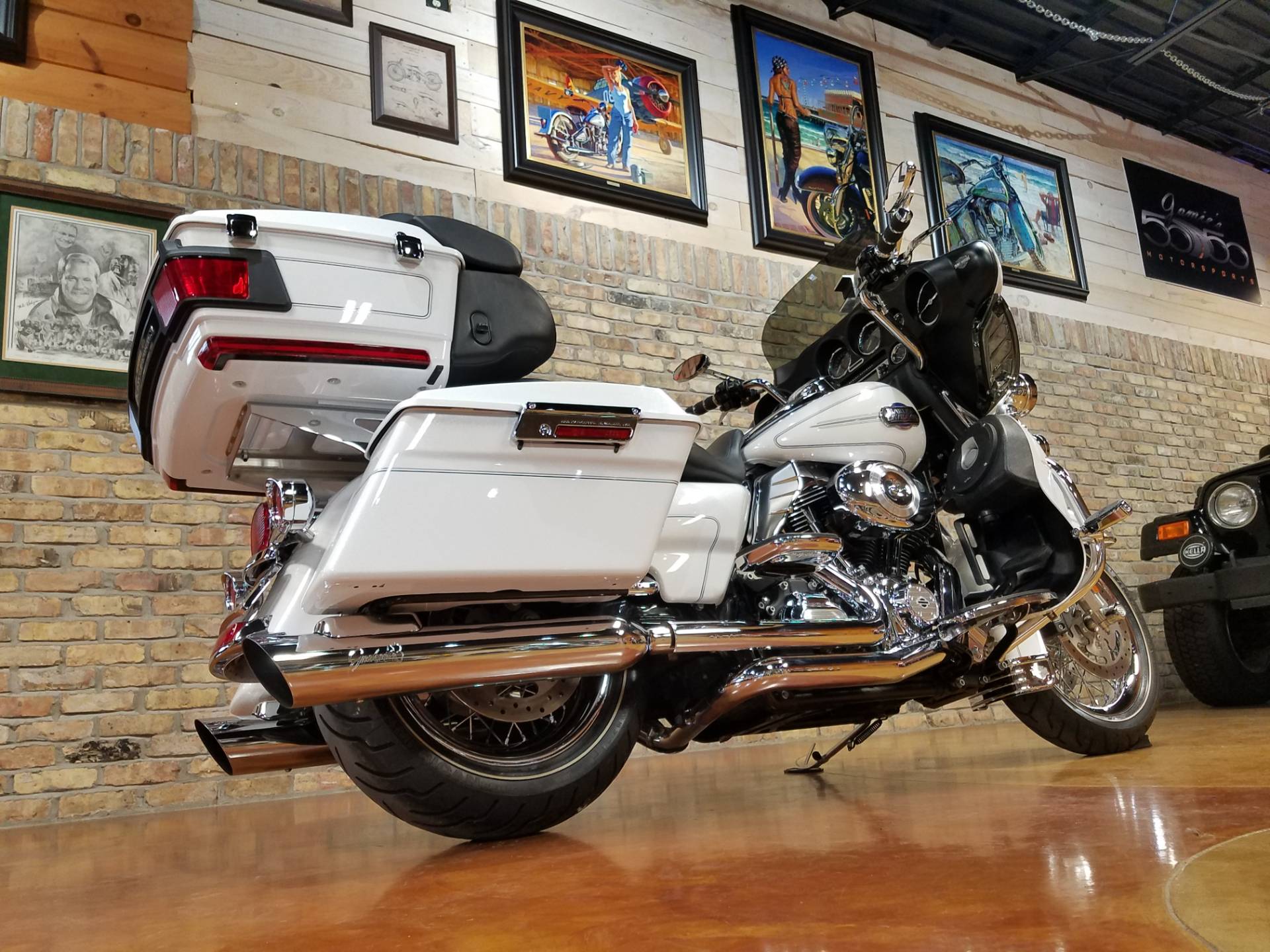 2013 Harley-Davidson Ultra Classic® Electra Glide® in Big Bend, Wisconsin - Photo 4