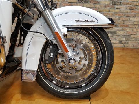 2013 Harley-Davidson Ultra Classic® Electra Glide® in Big Bend, Wisconsin - Photo 19